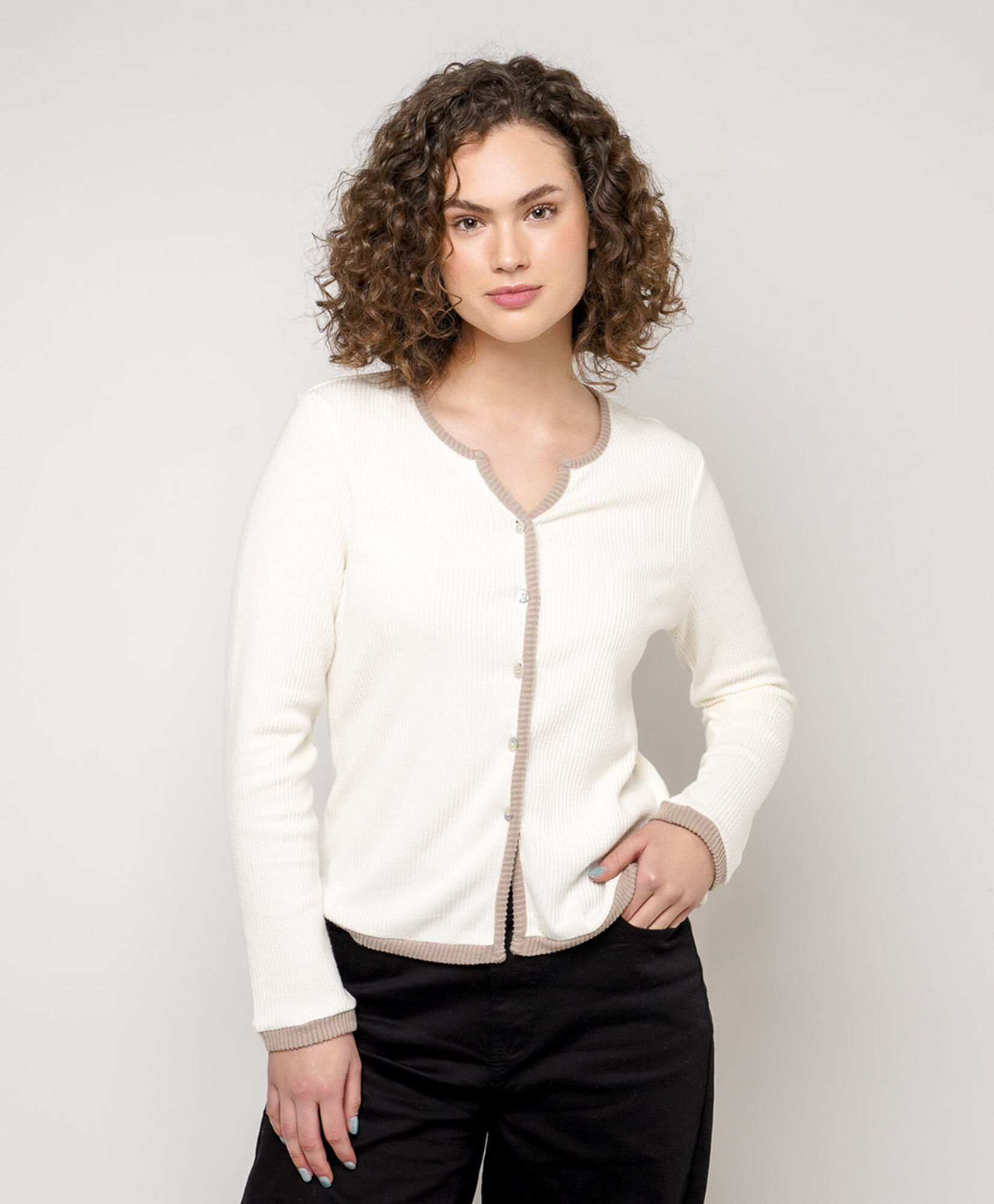 Polera mujer botones contraste Polera mujer botones contraste
