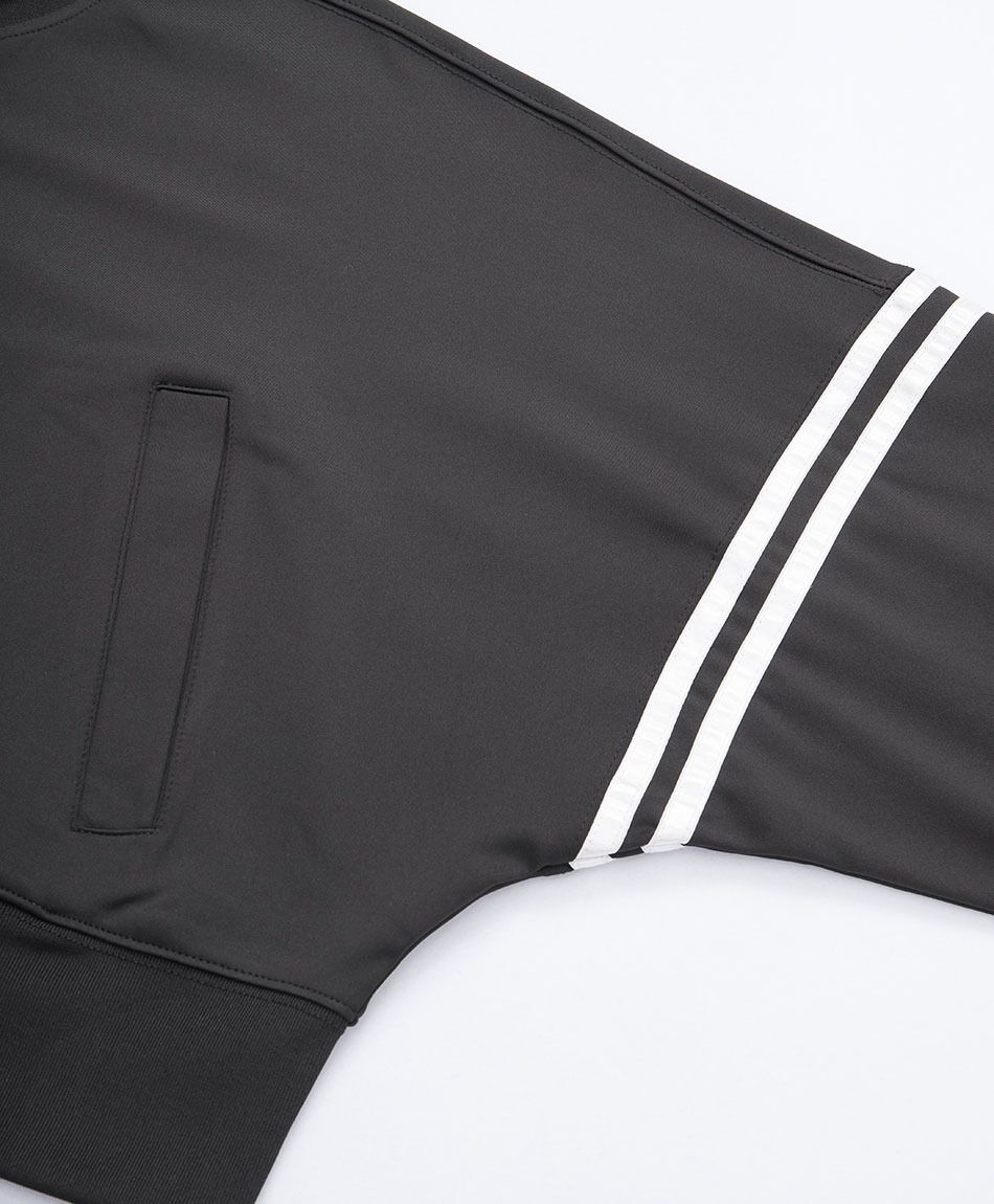 Poler&oacute;n deportivo mujer crop black