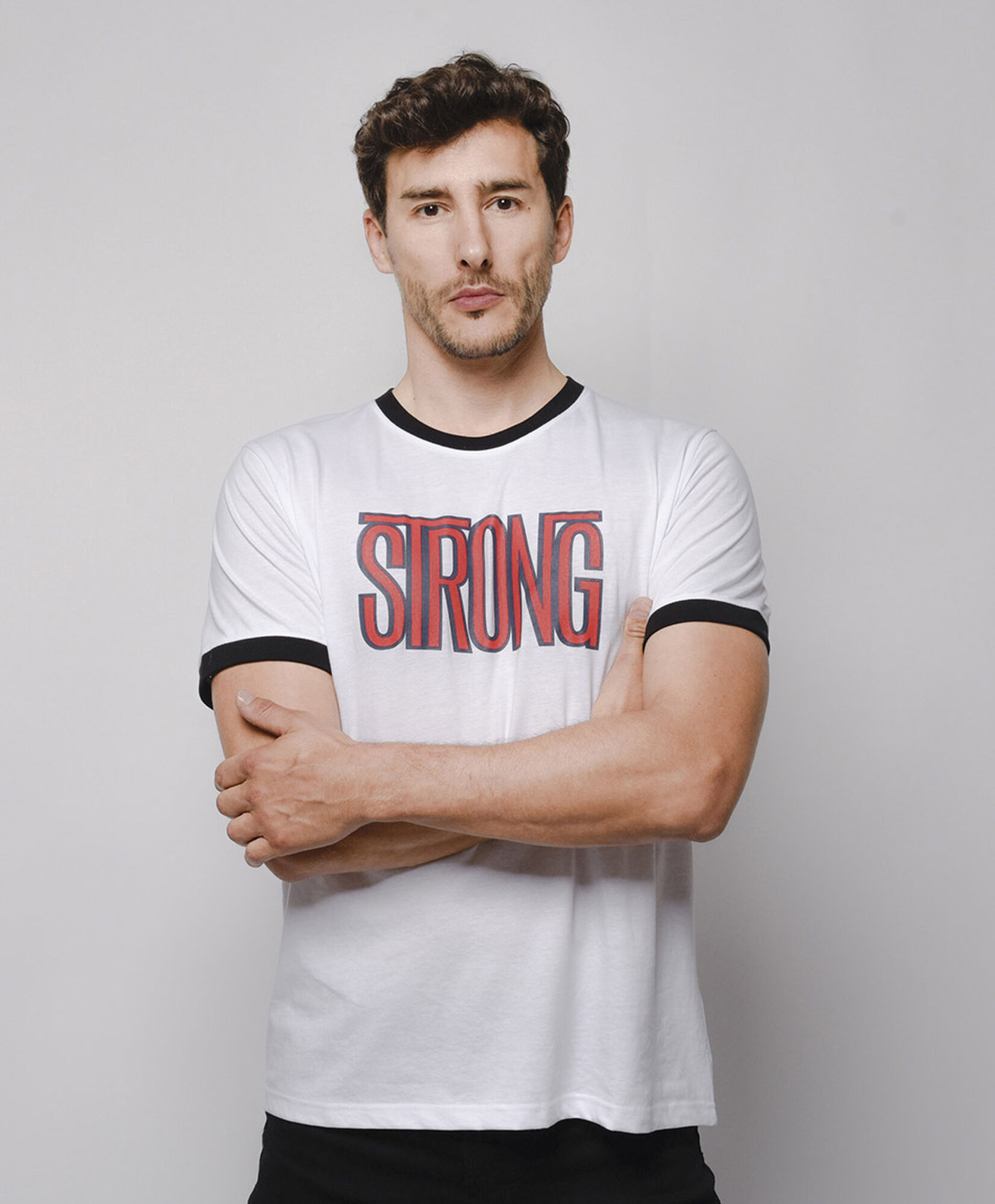 Polera hombre strong Polera hombre strong