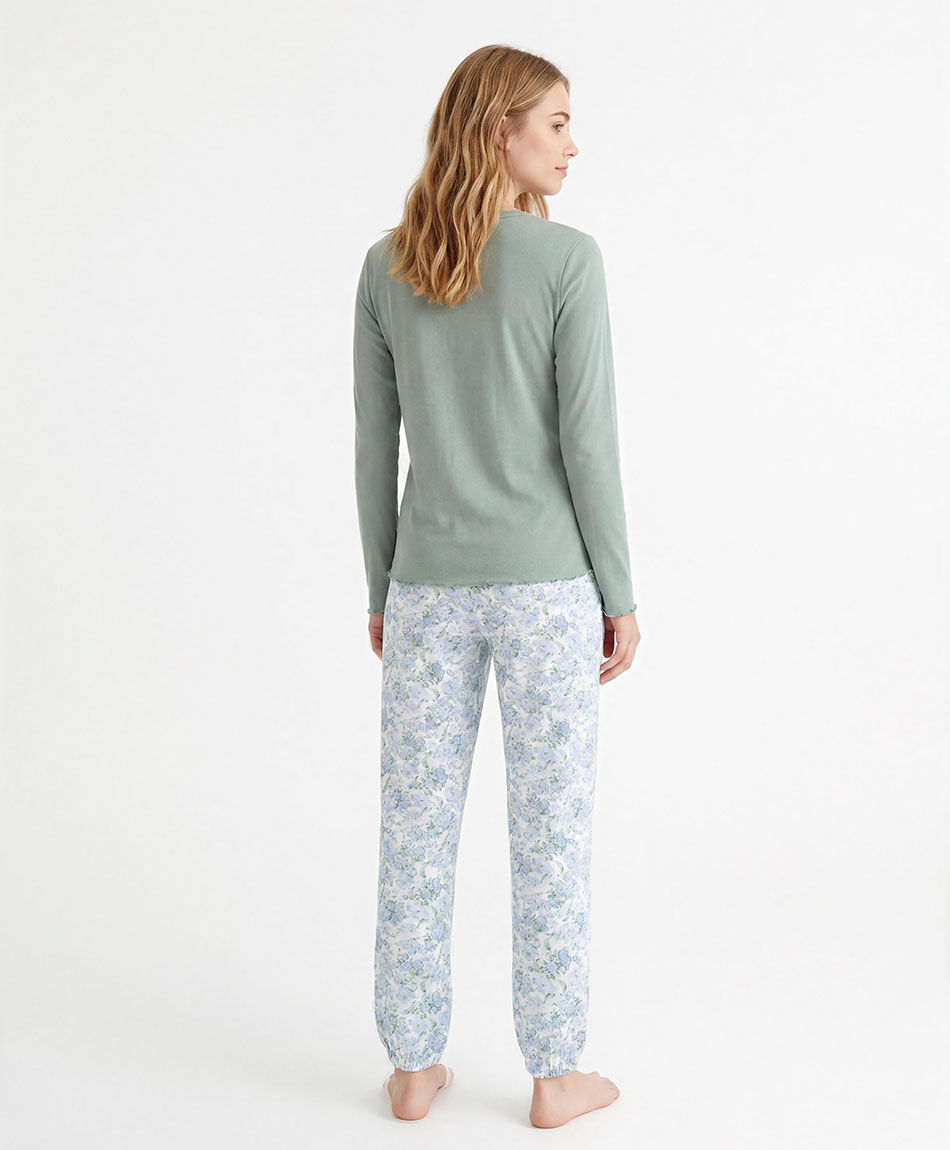 Pijama mujer pantal&oacute;n floreado verde