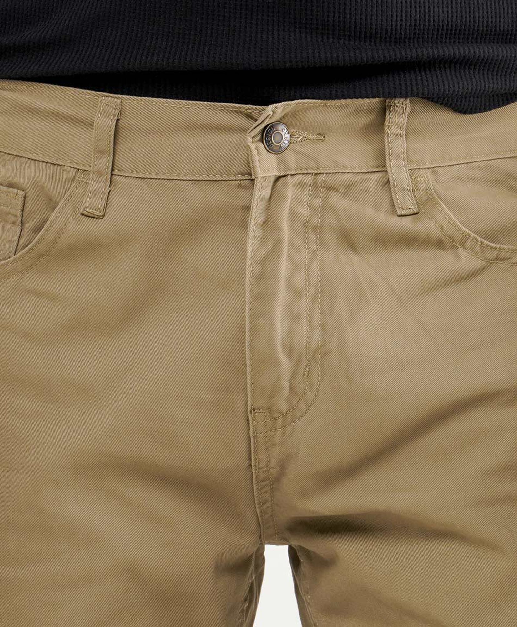 Pantalón hombre básico beige Pantalón hombre básico beige