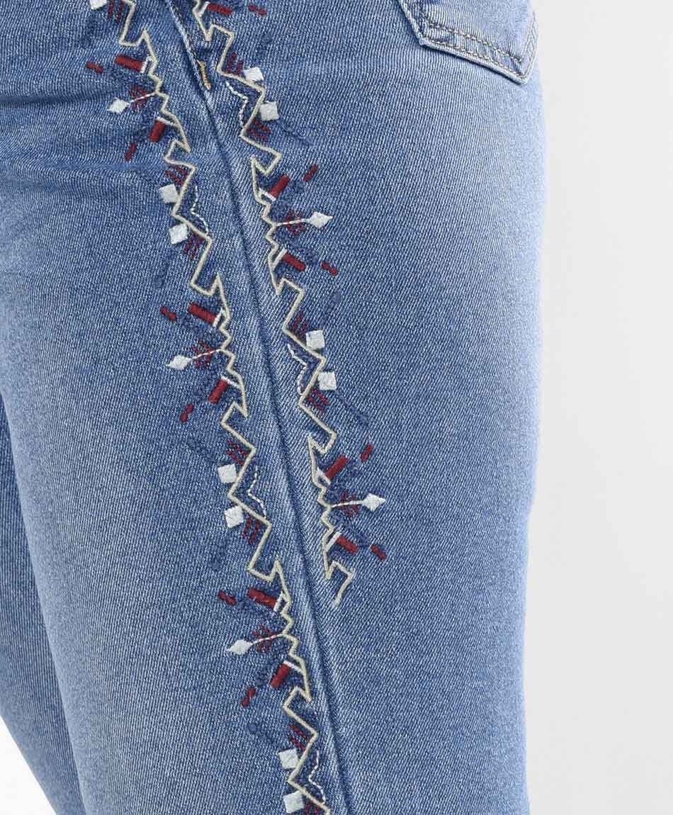 Jeans mujer bordados lateral