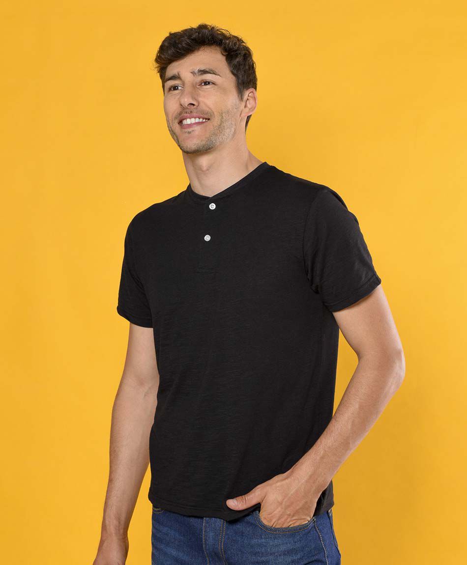 Polera manga corta cuello redondo