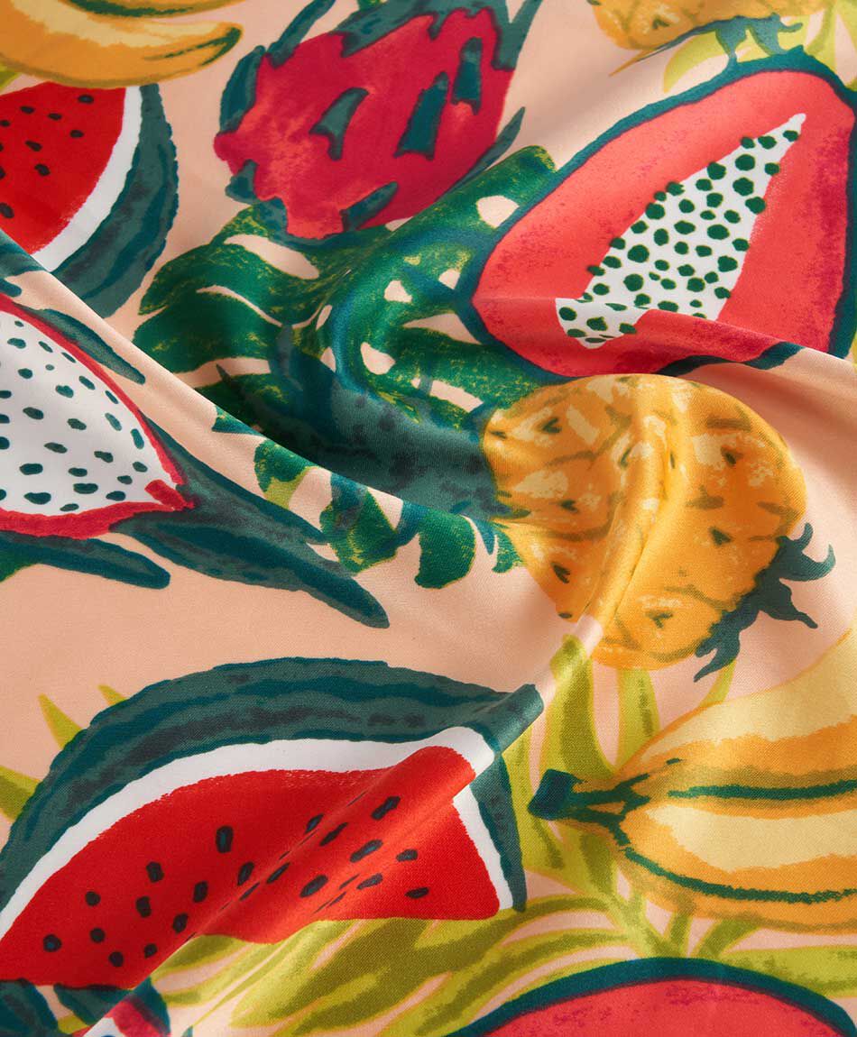 Pa&ntilde;uelo mujer frutas