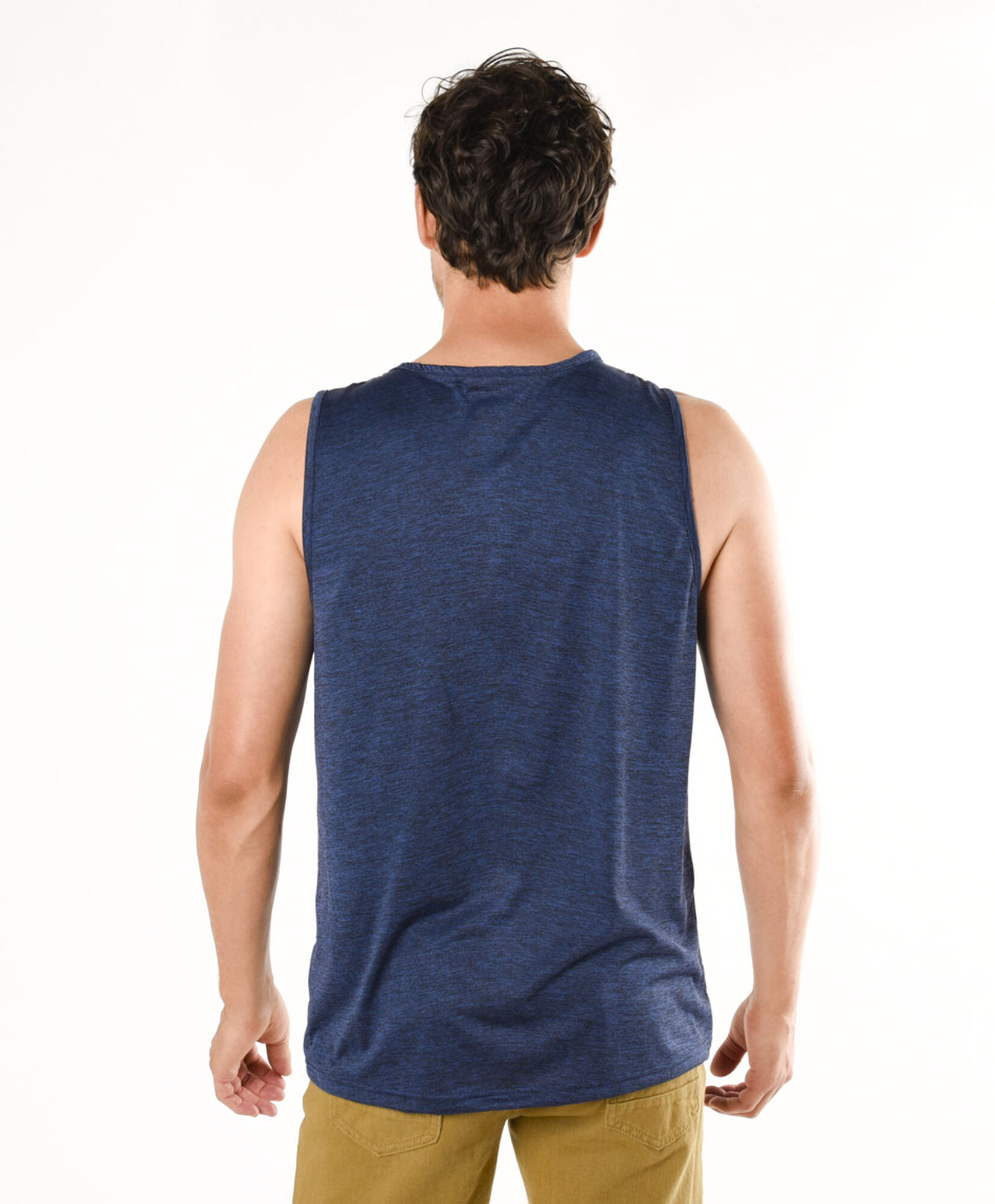 Polera hombre mountain sin mangas Polera hombre mountain sin mangas