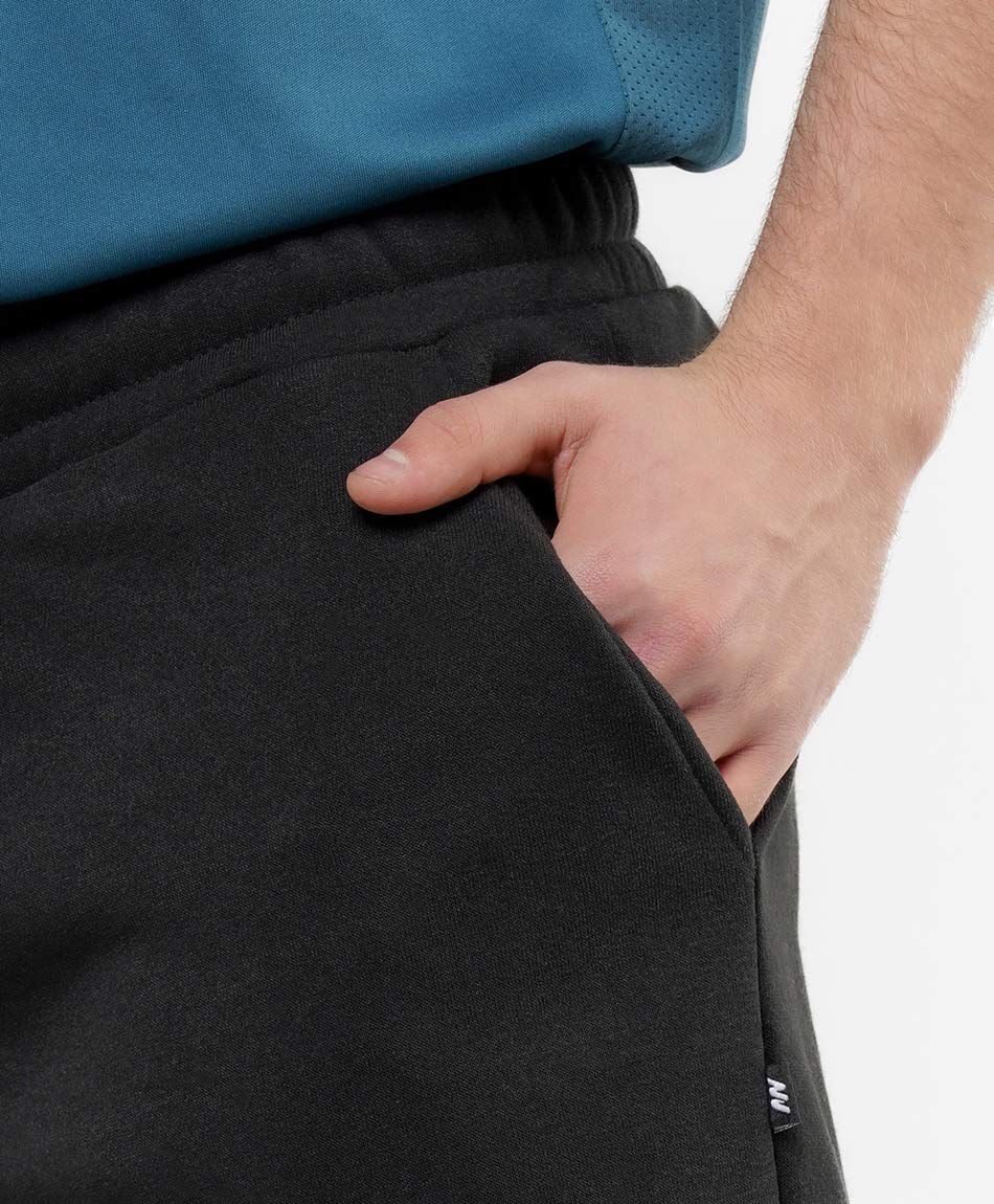 Pantal&oacute;n deportivo hombre liso slim fit