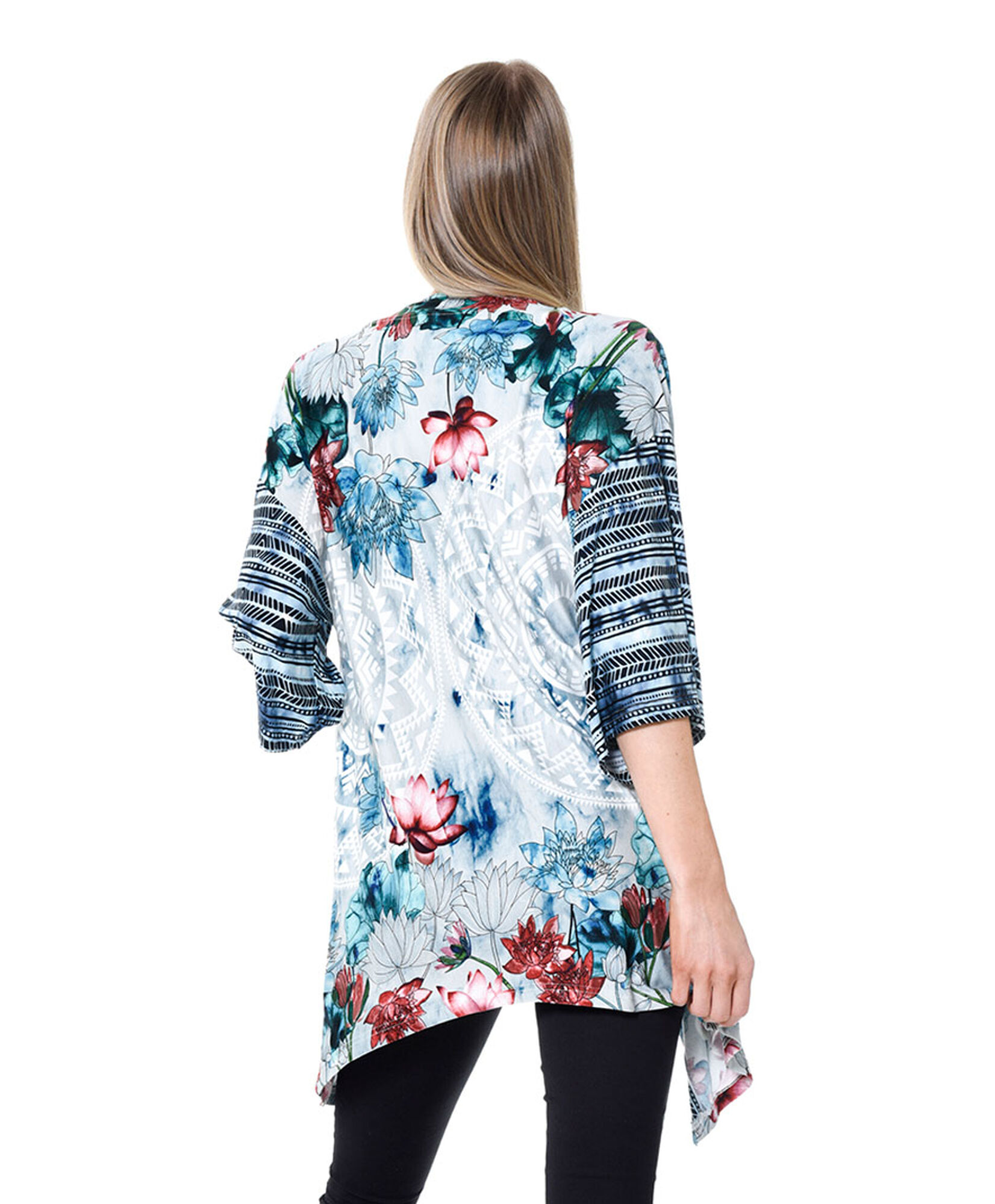Kimono estampado focalizado Kimono estampado focalizado