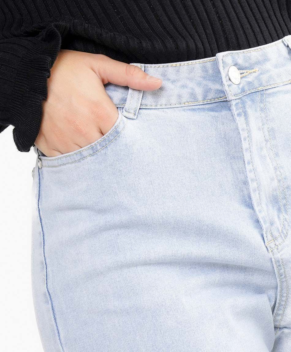 Jeans mujer corte frontal