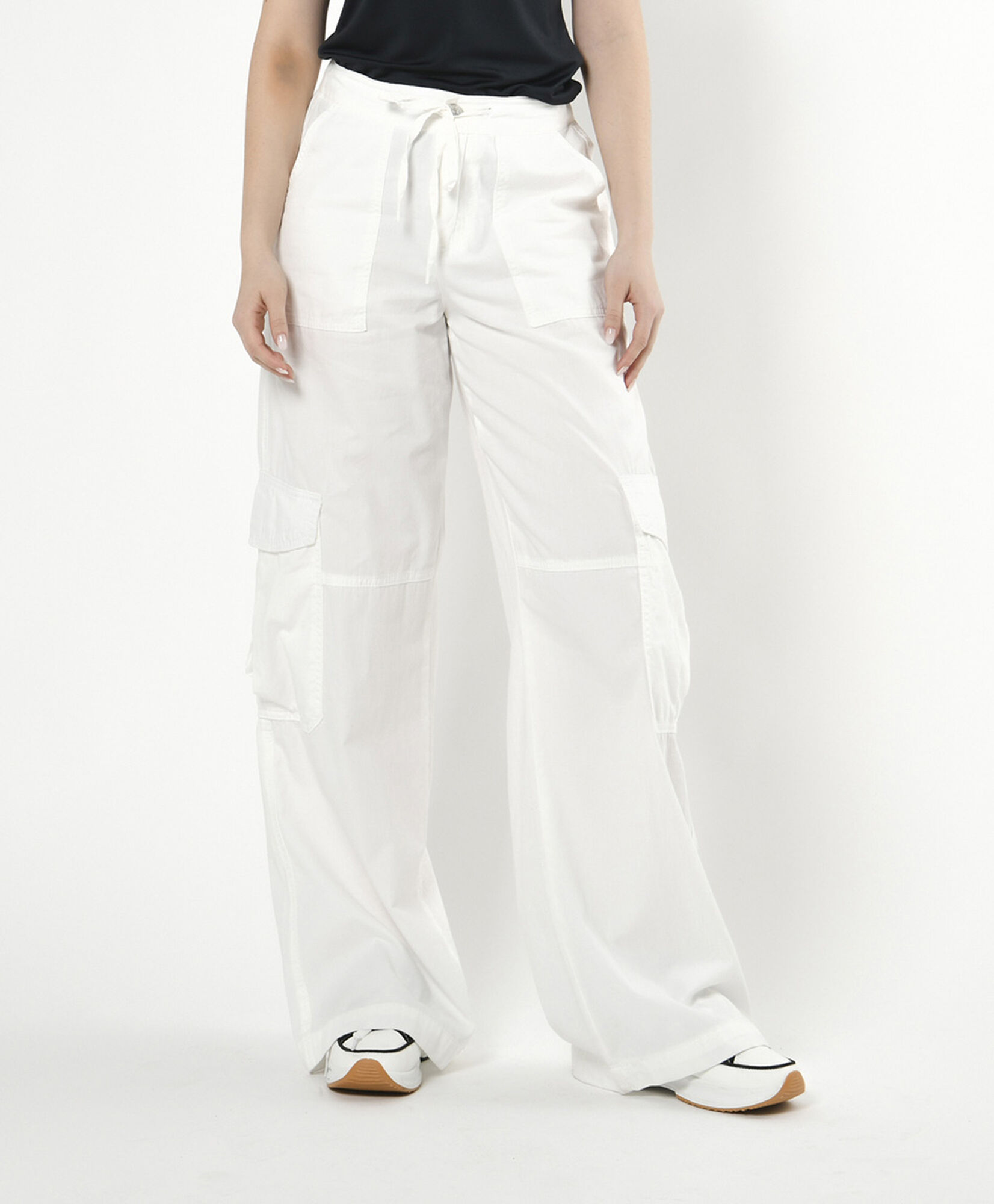 Pantalón mujer cargo lazo Pantalón mujer cargo lazo