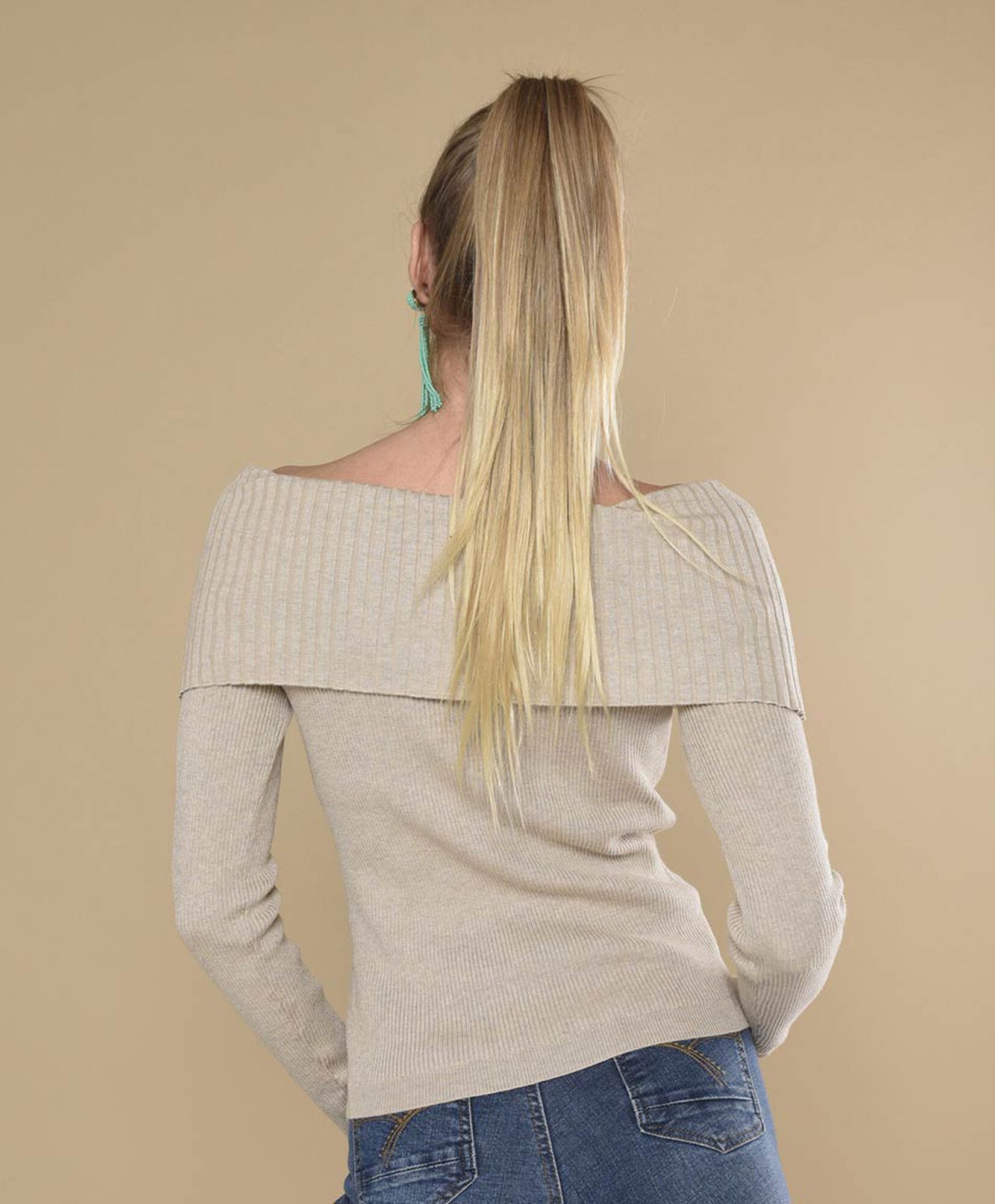 Sweater mujer hombros descubiertos ajustado Sweater mujer hombros descubiertos ajustado