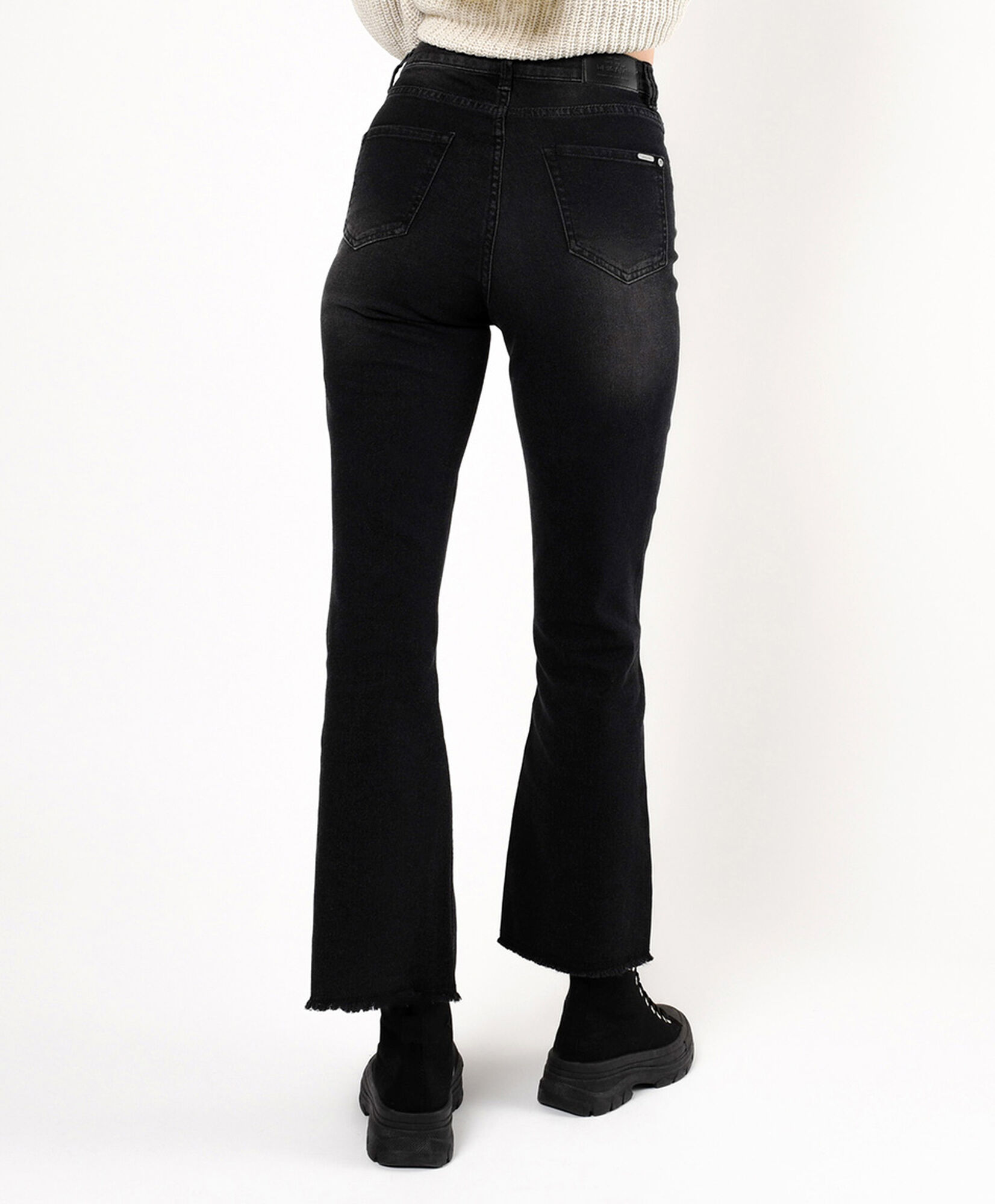 Jeans mujer negros flare Jeans mujer negros flare