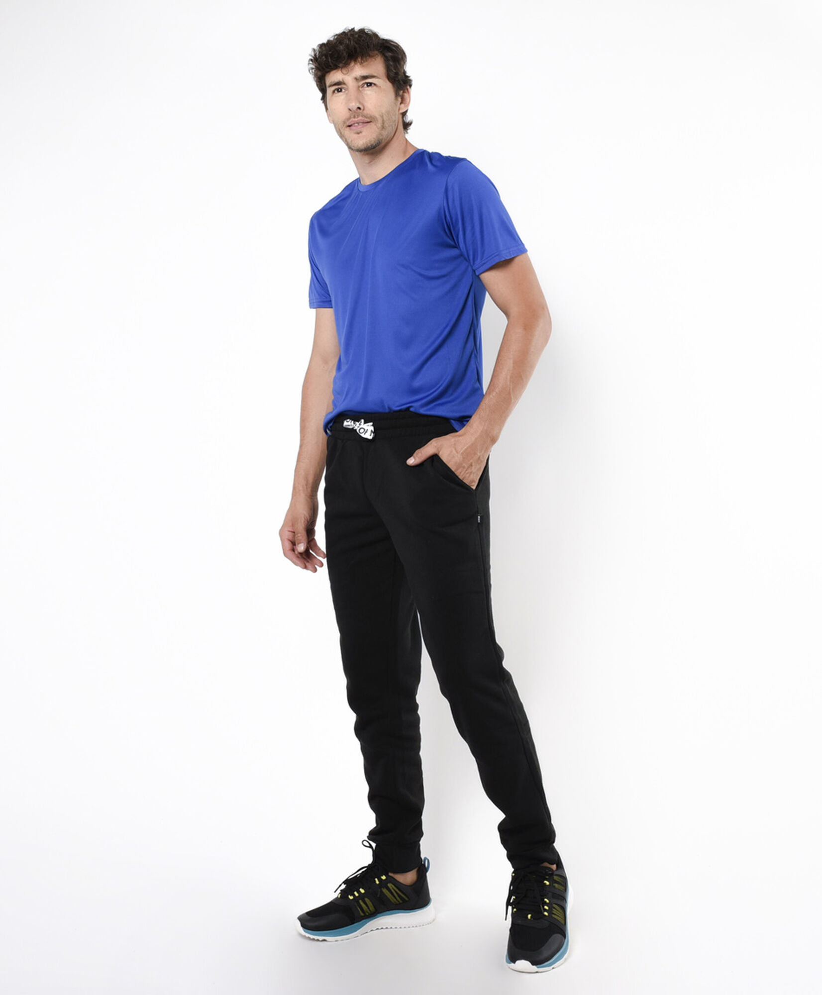 Pantalón de buzo hombre liso slim fit Pantalón de buzo hombre liso slim fit