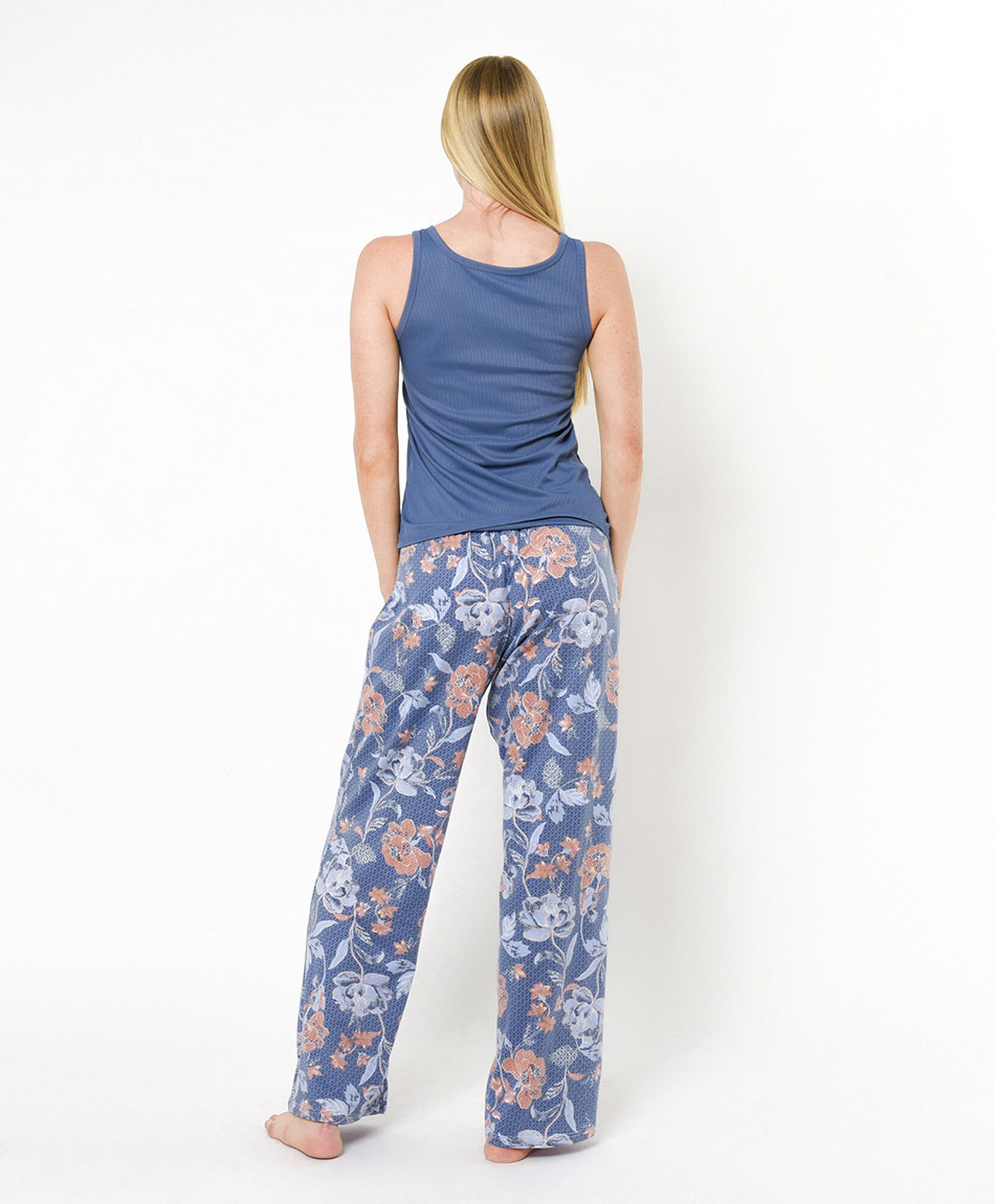 Pijama mujer pantalón floreado Pijama mujer pantalón floreado
