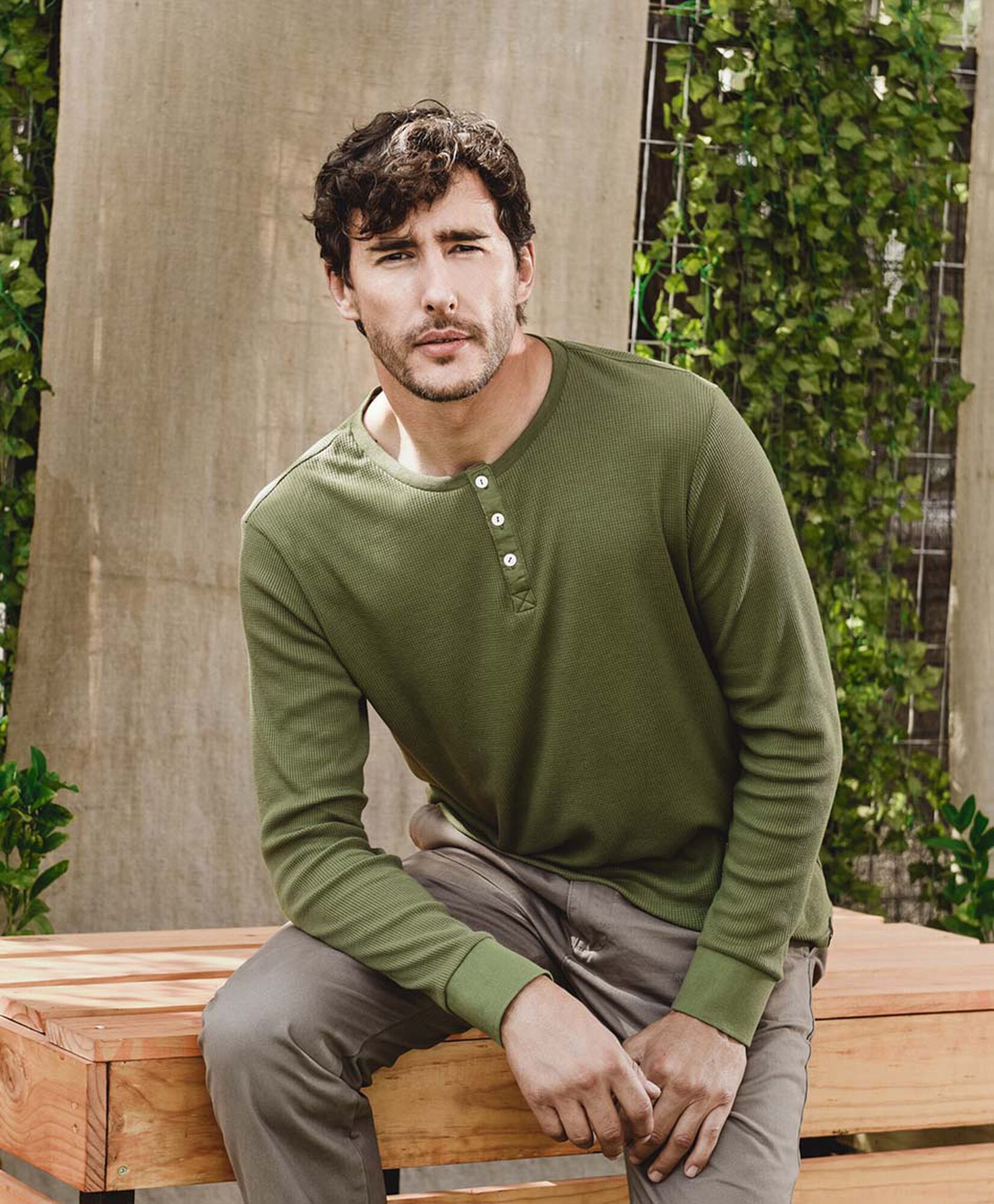 Polera hombre botones verde Polera hombre botones verde