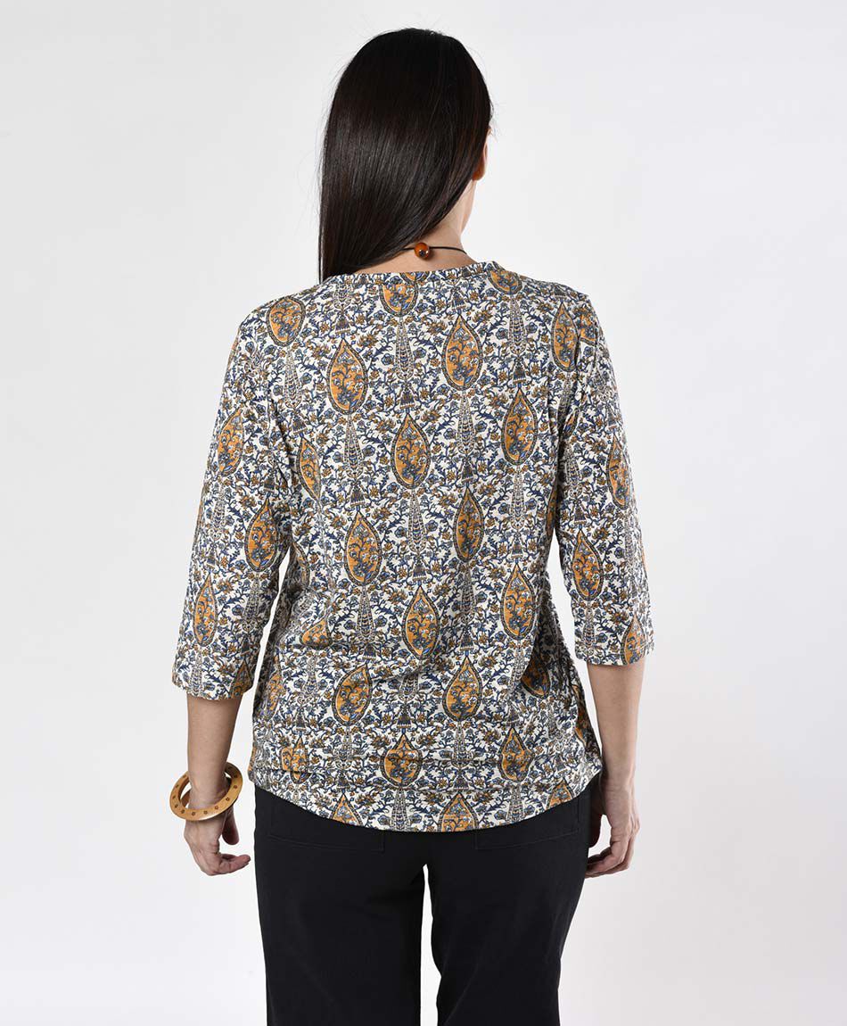 Polera mujer estampado mandala con bolsillo