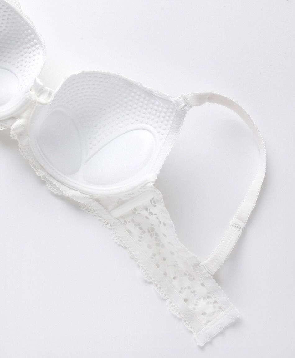 Sost&eacute;n mujer florcitas push up escote coraz&oacute;n