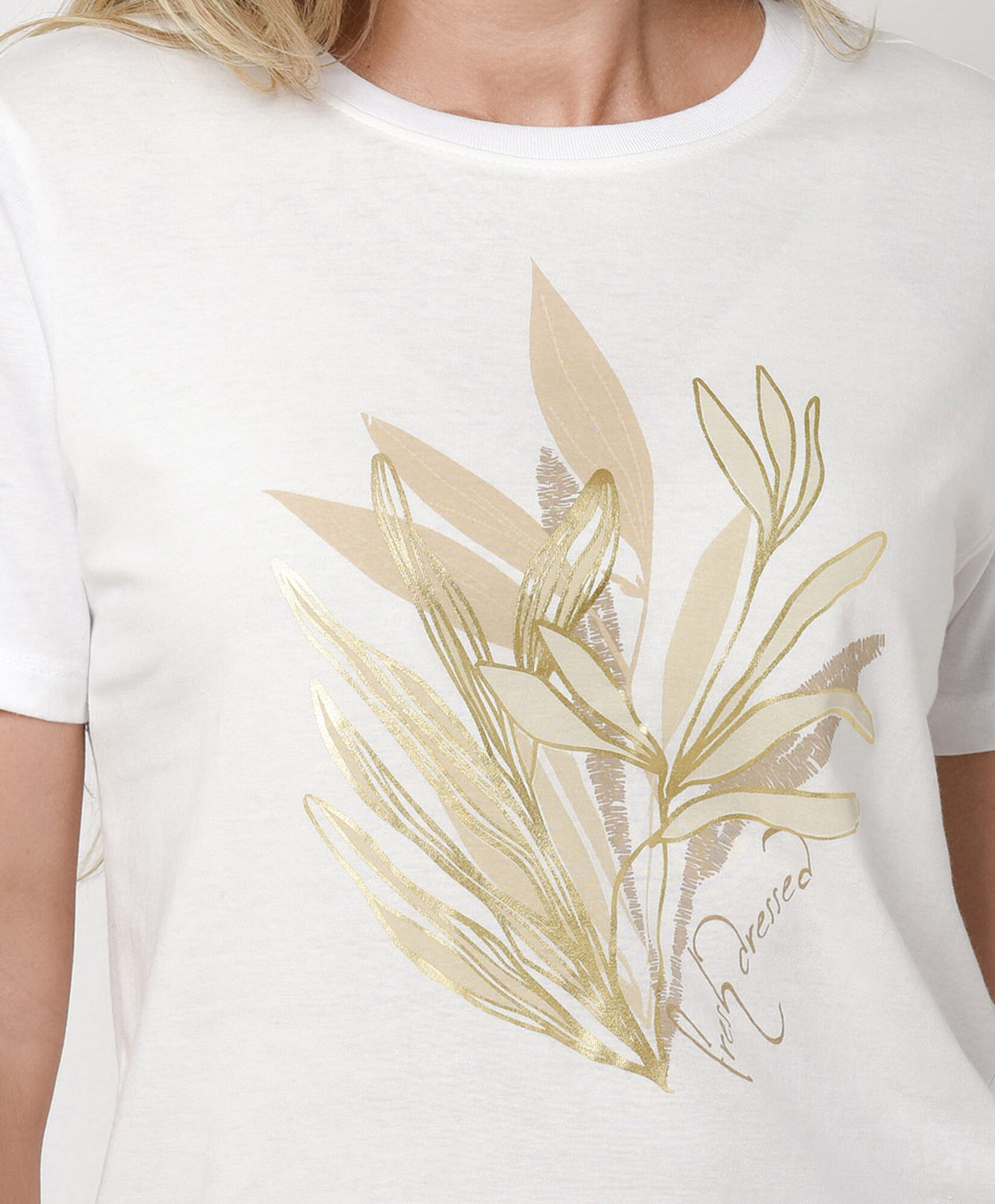 Polera mujer hojas doradas Polera mujer hojas doradas