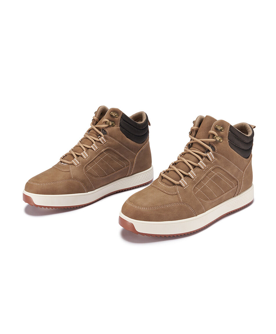 Bot&iacute;n hombre casual beige