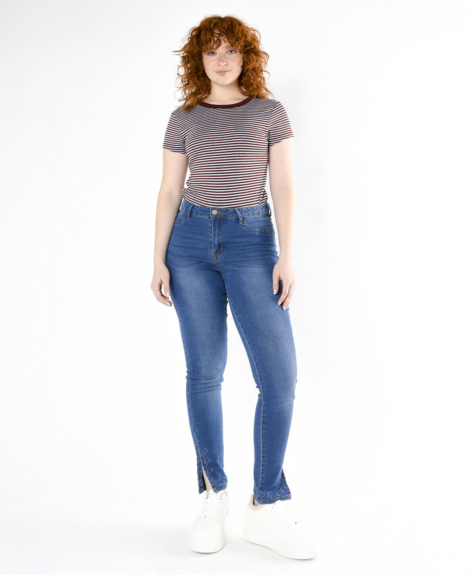 Jeans mujer basta bordada abierta skinny fit Jeans mujer basta bordada abierta skinny fit