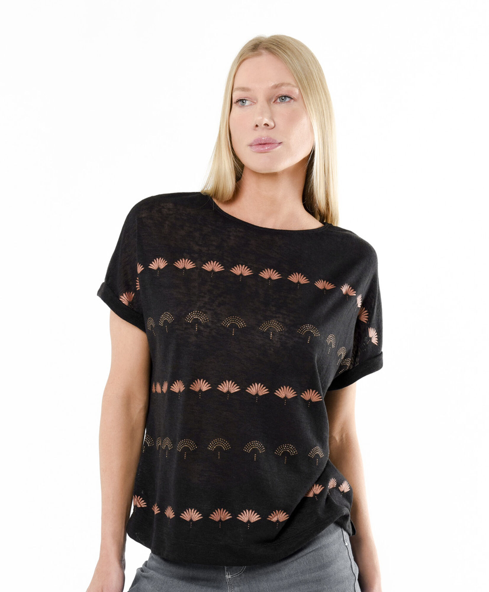 Polera mujer diseño hojitas Polera mujer diseño hojitas