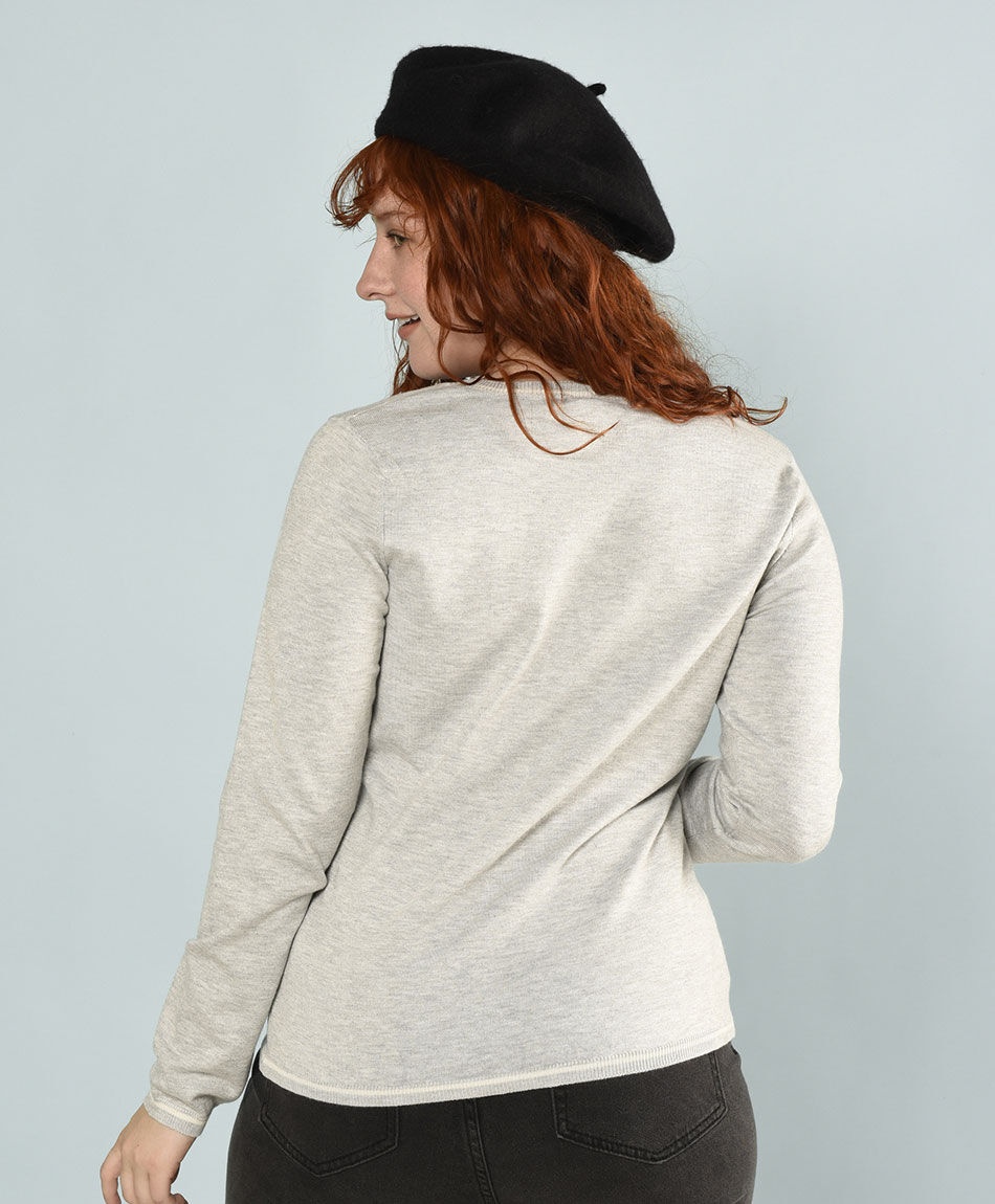 Sweater rivete lineas