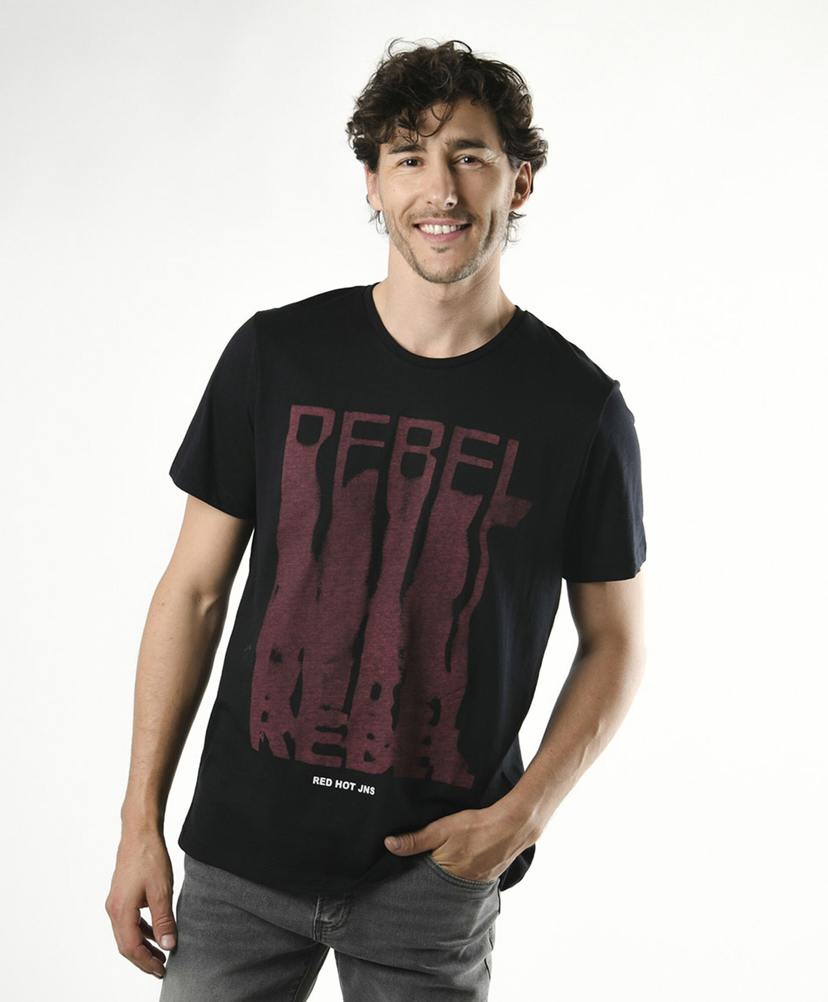 Polera hombre estampada rebel Polera hombre estampada rebel