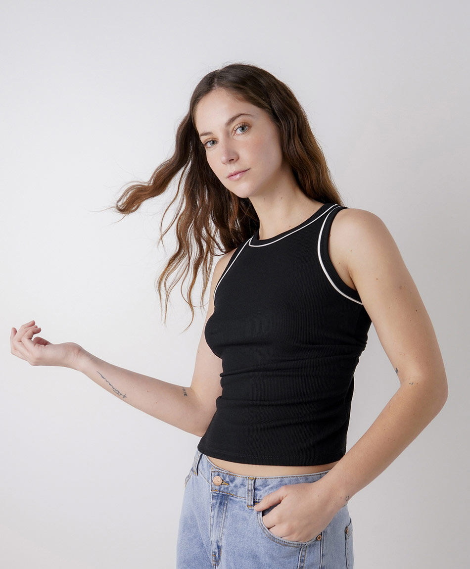Polera mujer pipping contraste negra