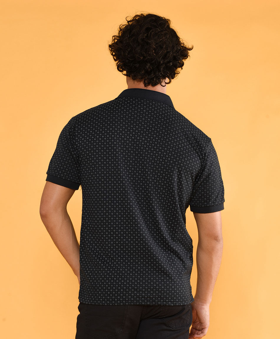 Polera manga corta cuello piqu&eacute;
