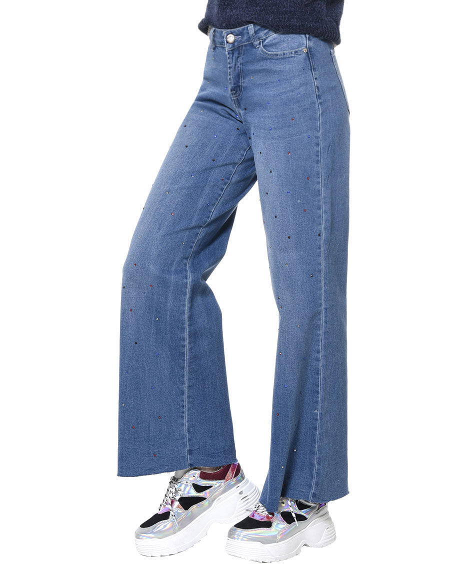 Jeans aplicacion piedras