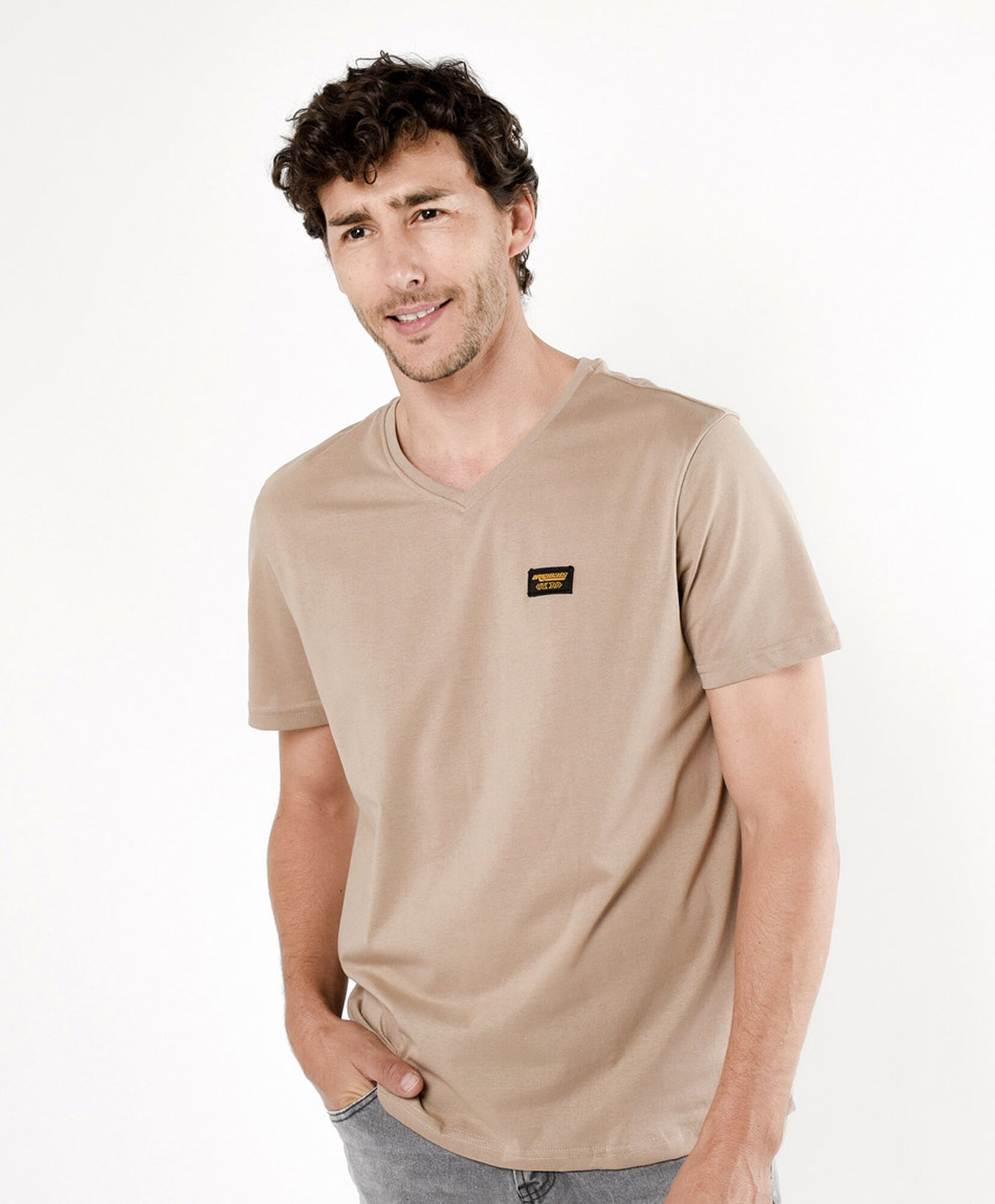 Polera hombre lisa mini logo colores Polera hombre lisa mini logo colores