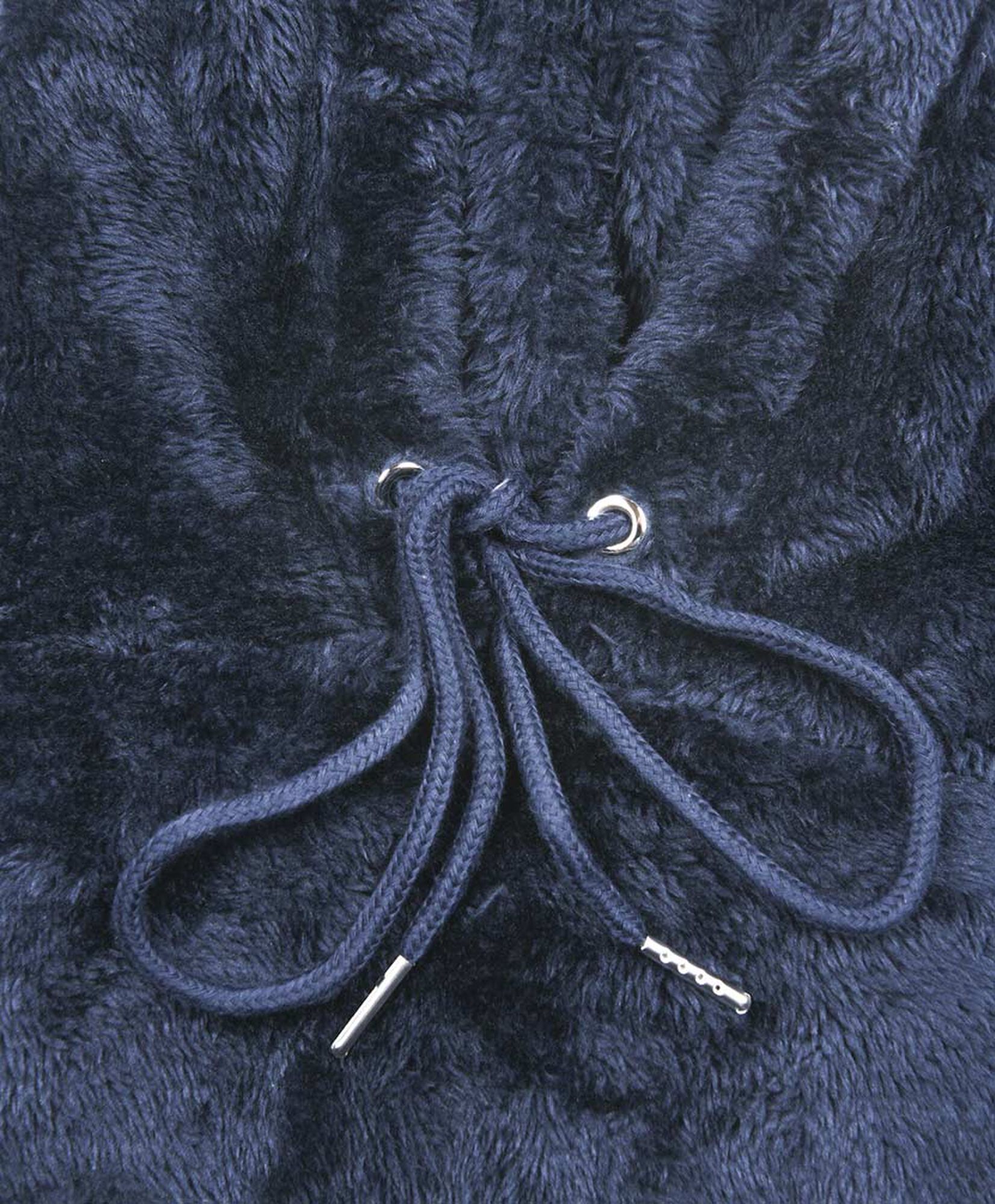 Gorro infantil cuello azul Gorro infantil cuello azul