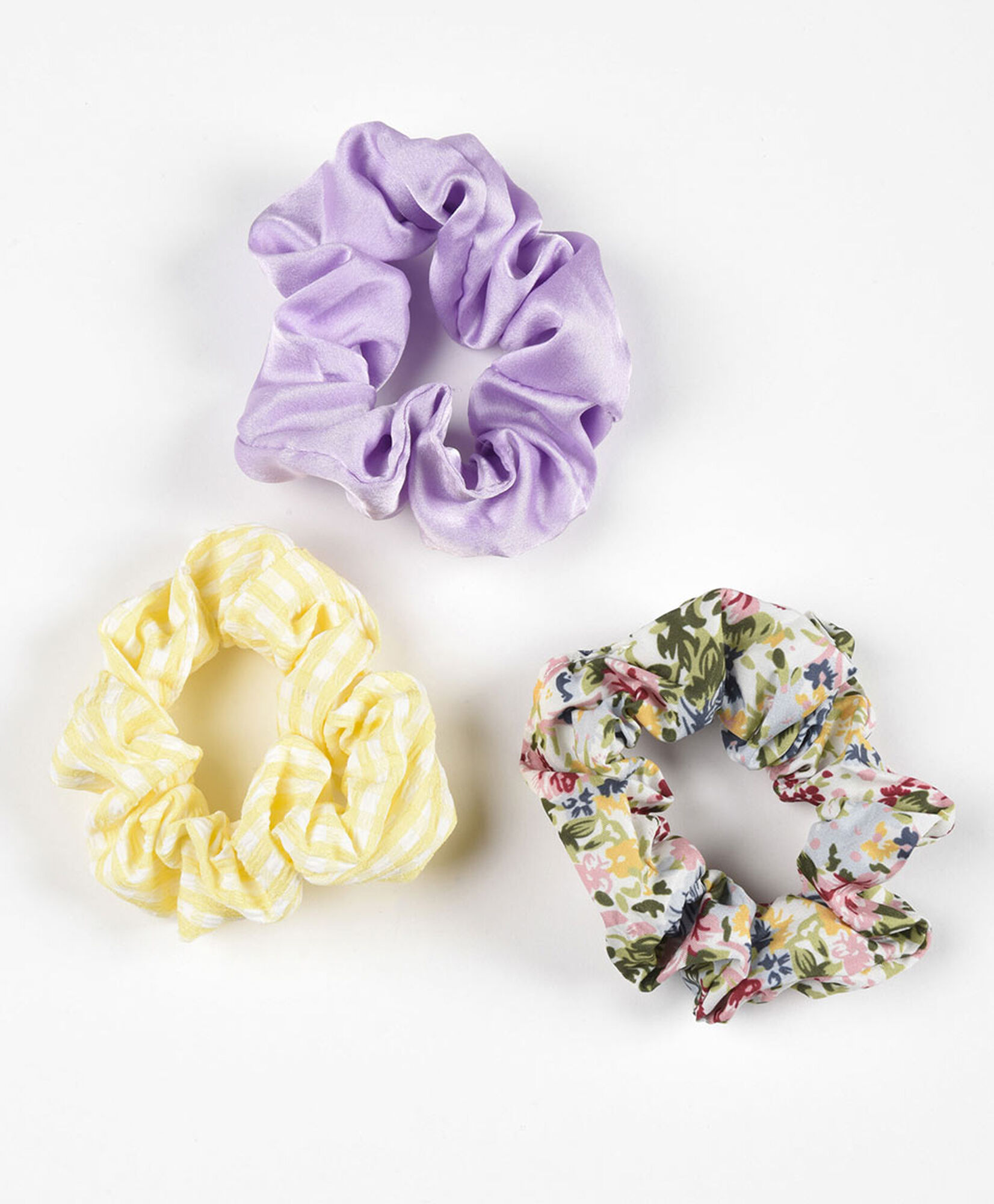 Set 3 scrunchies mujer colores Set 3 scrunchies mujer colores