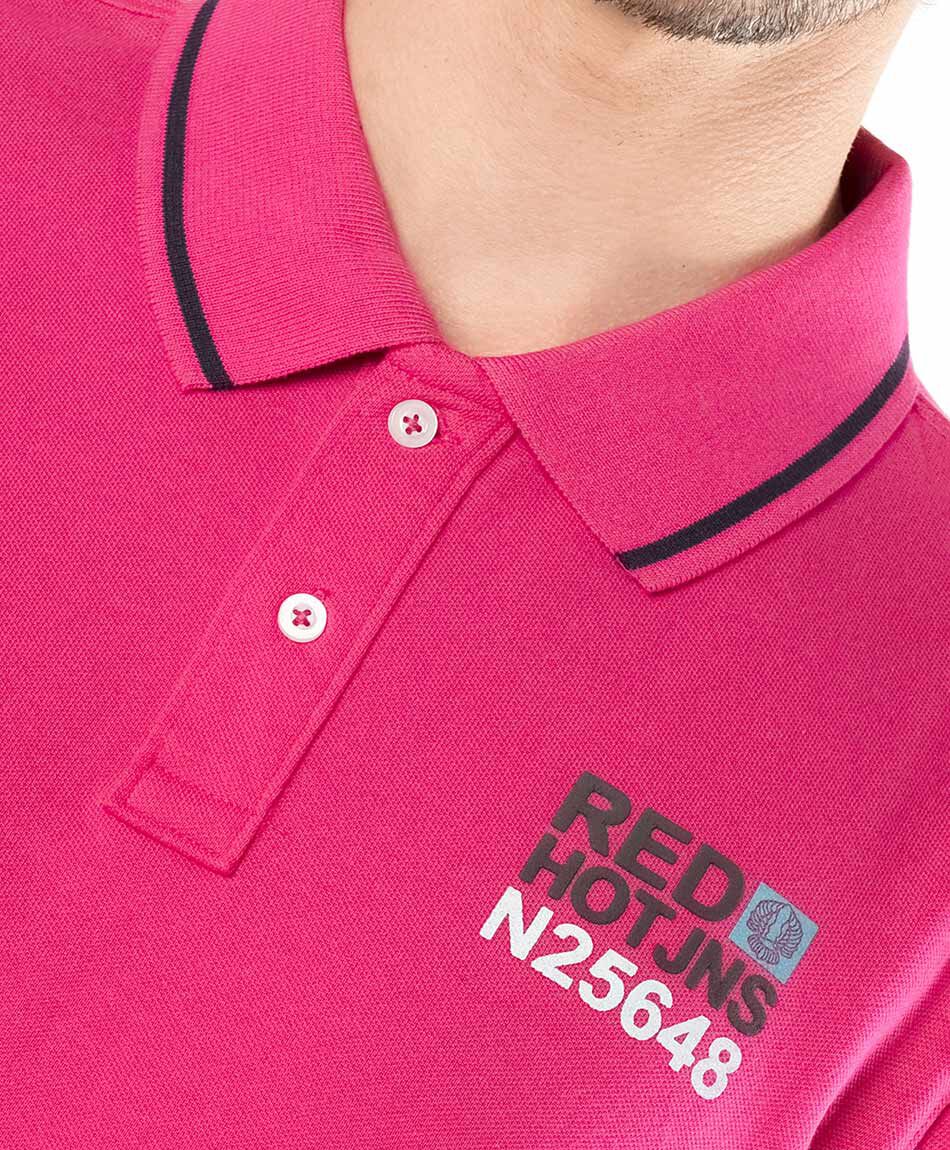 Polera hombre mini print cuello piqu&eacute; colores