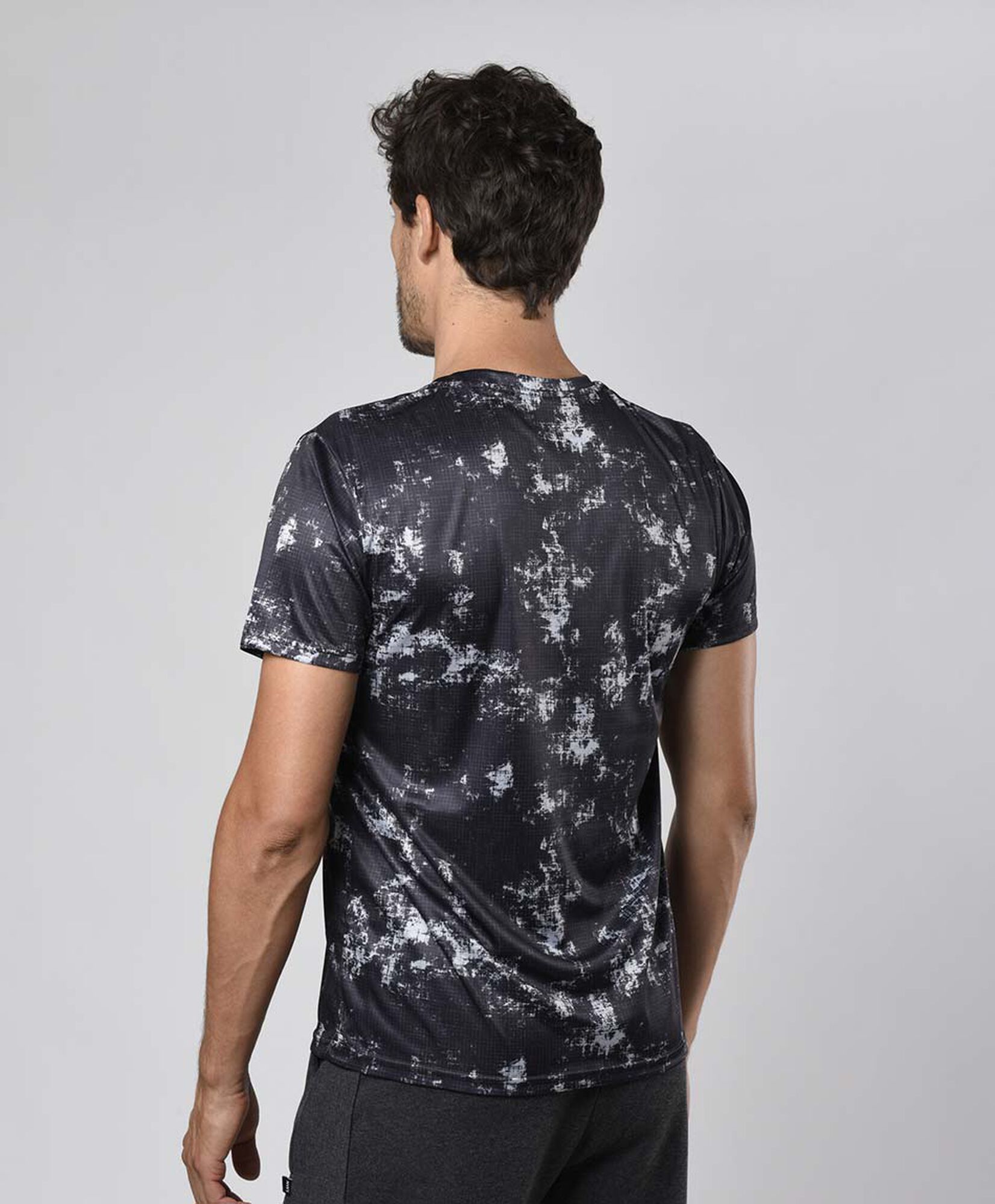 Polera deportiva hombre tie dye Polera deportiva hombre tie dye