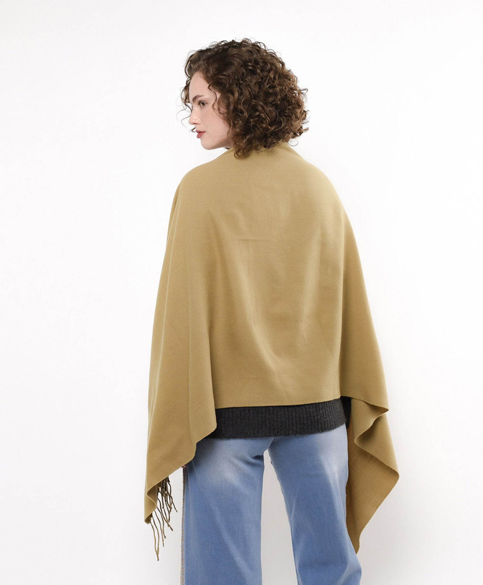 Ruana mujer suave beige Ruana mujer suave beige
