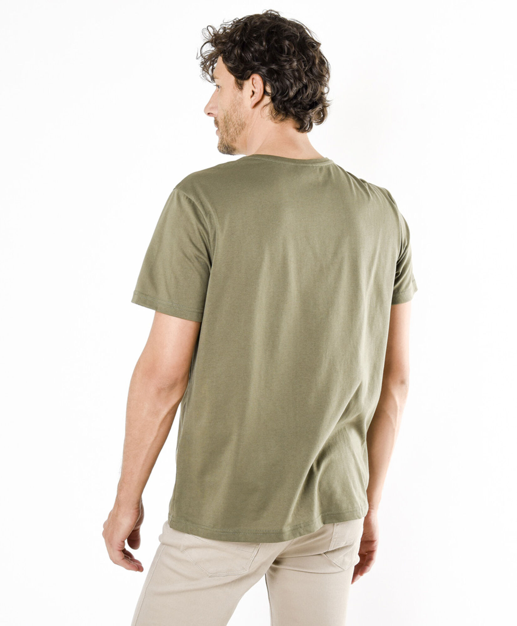 Polera hombre colores neutros mini etiqueta Polera hombre colores neutros mini etiqueta