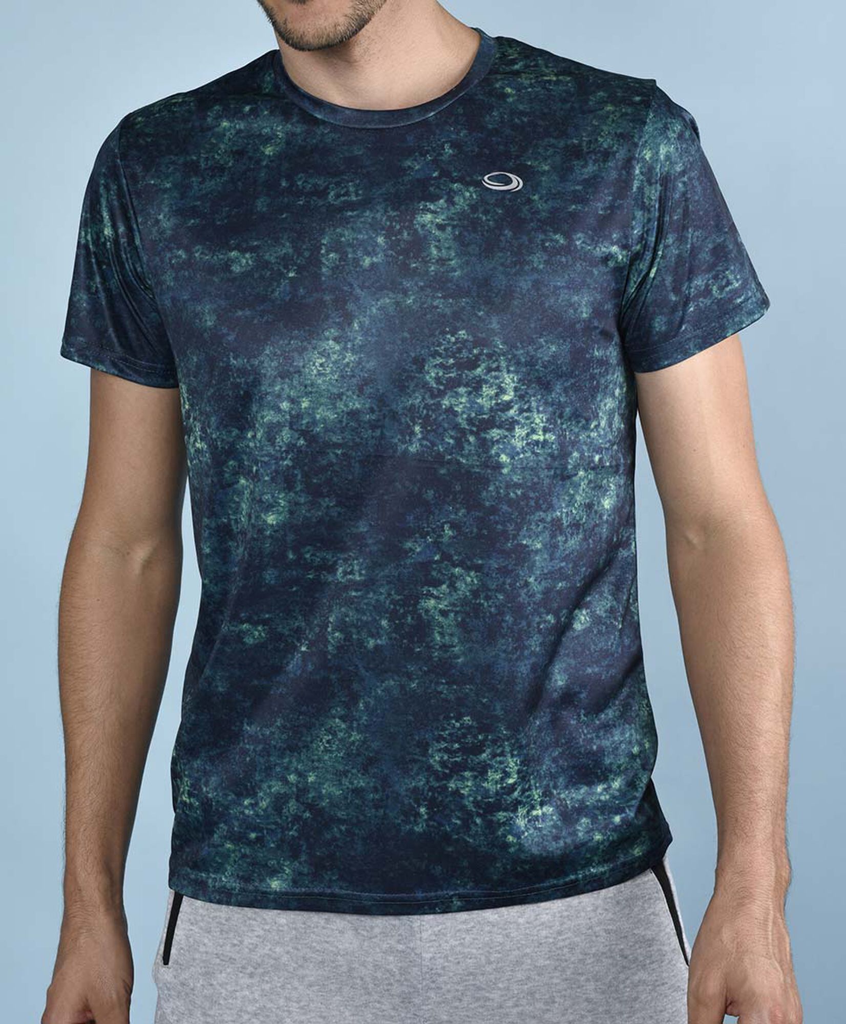 Polera deportiva manga corta cuello redondo Polera deportiva manga corta cuello redondo