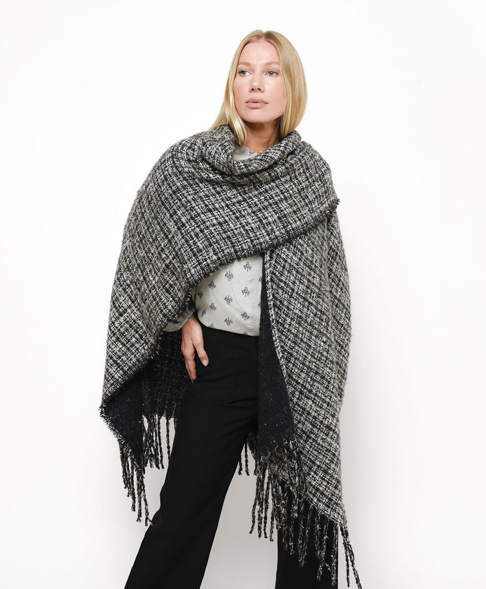 Poncho mujer lurex Poncho mujer lurex