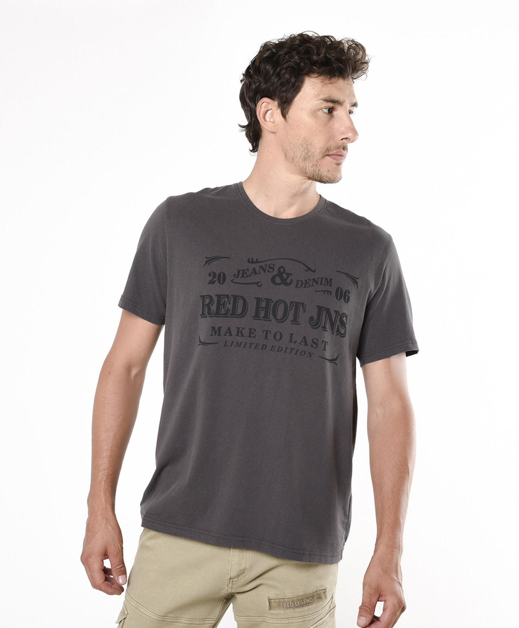 Polera hombre estampado red hot jeans Polera hombre estampado red hot jeans