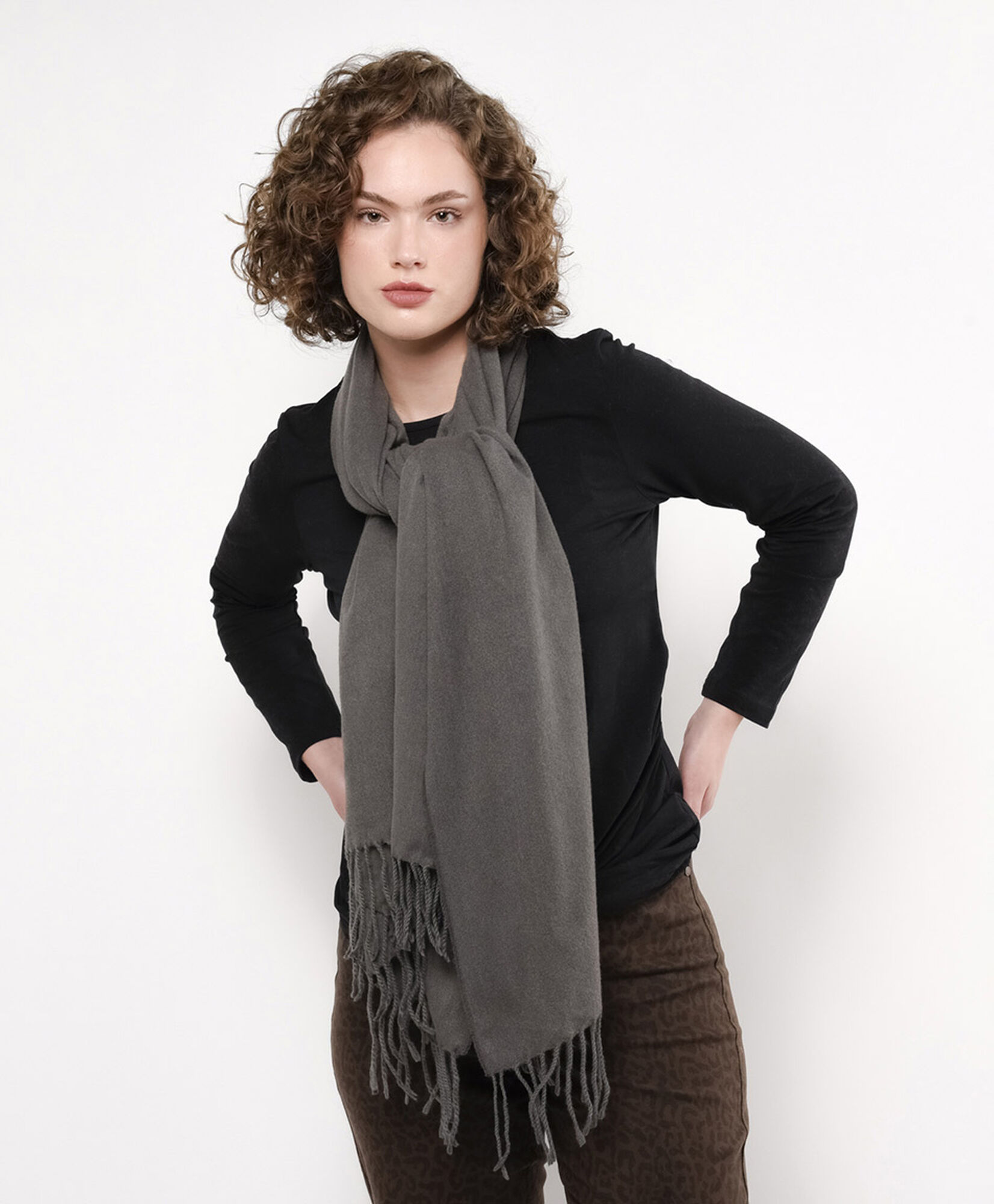 Ruana mujer suave gris Ruana mujer suave gris