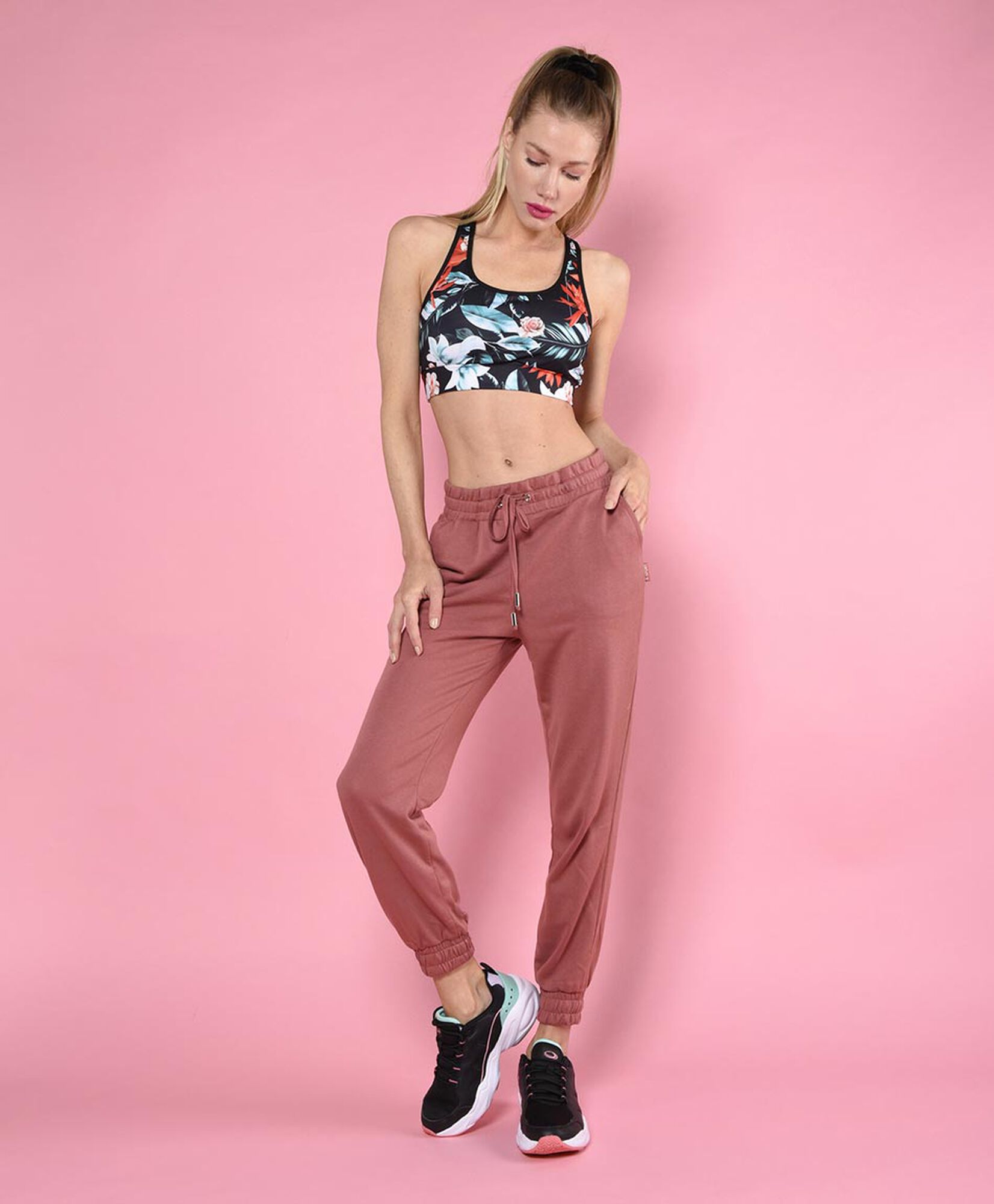 Pantalón de buzo tiro alto skinny fit Pantalón de buzo tiro alto skinny fit