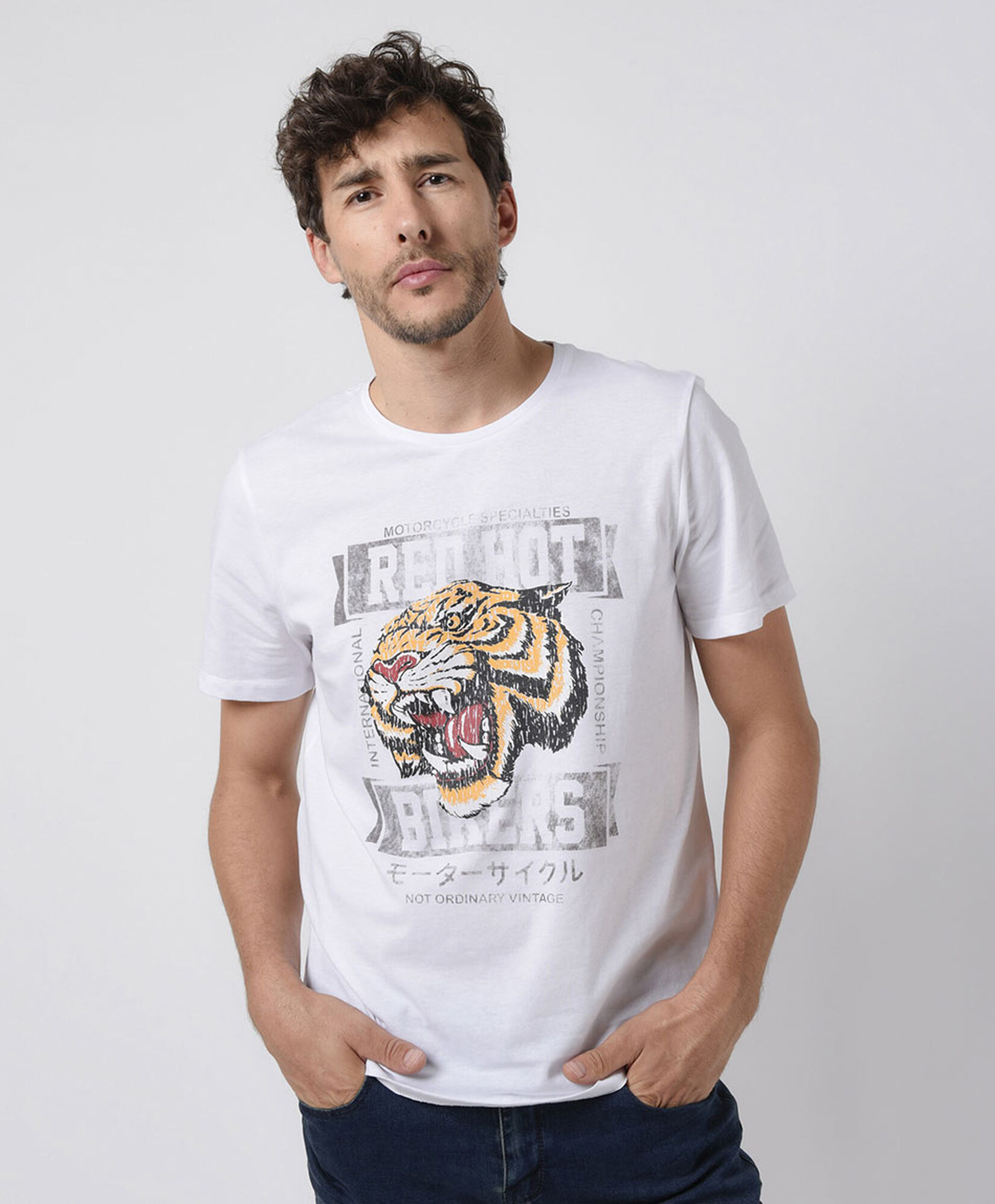 Polera hombre estampado tigre Polera hombre estampado tigre