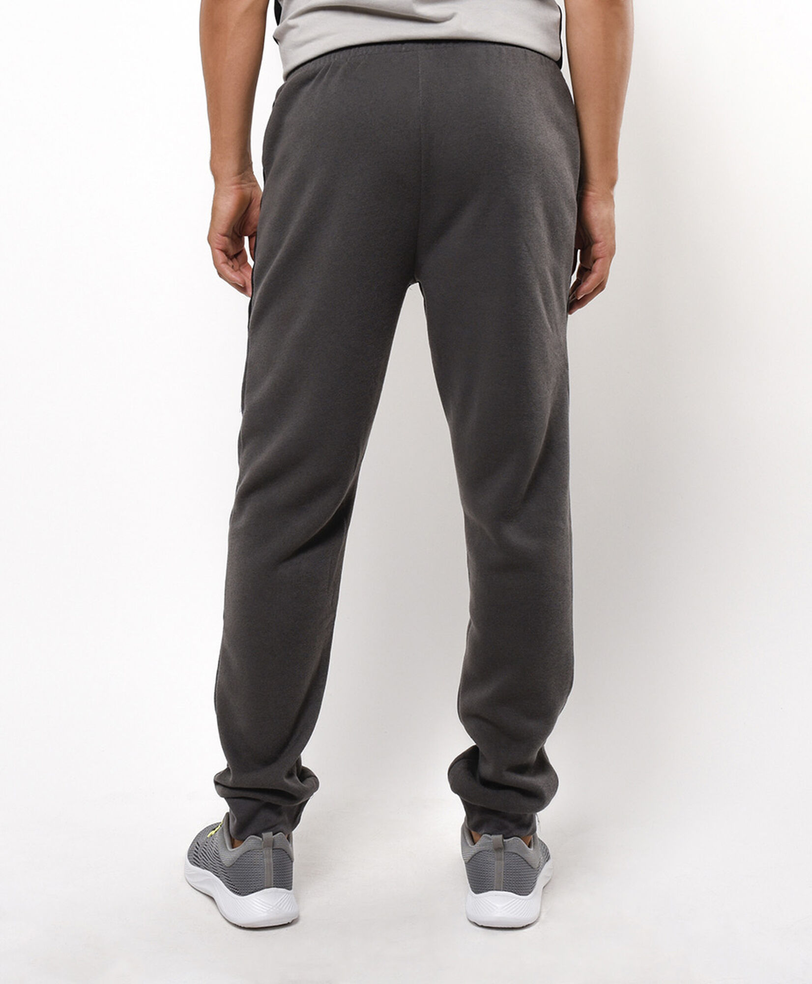 Pantalón deportivo hombre línea negra Pantalón deportivo hombre línea negra