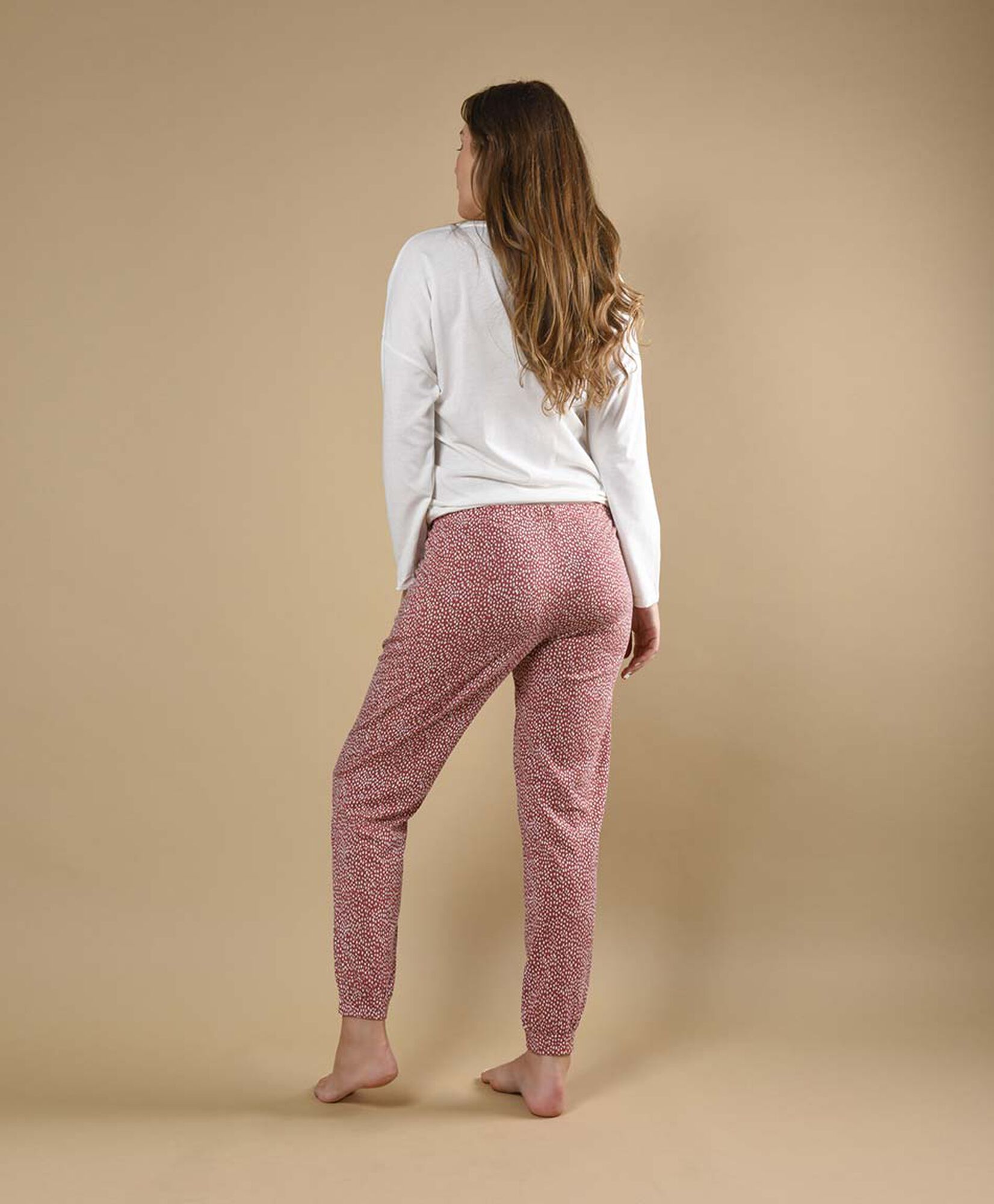 Pijama estampado nudo Pijama estampado nudo