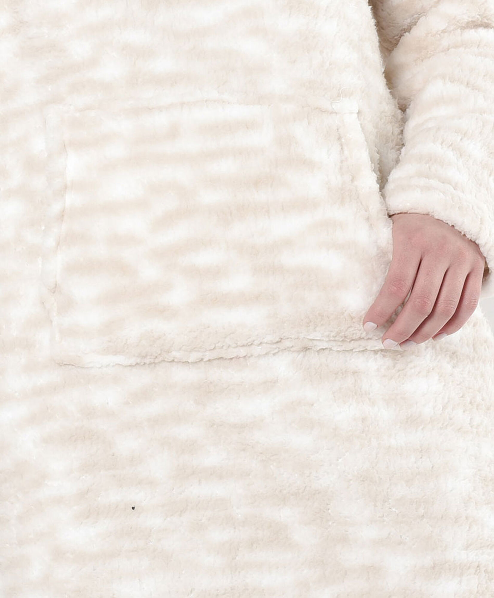 Polerón manta mujer líneas bolsillo Polerón manta mujer líneas bolsillo