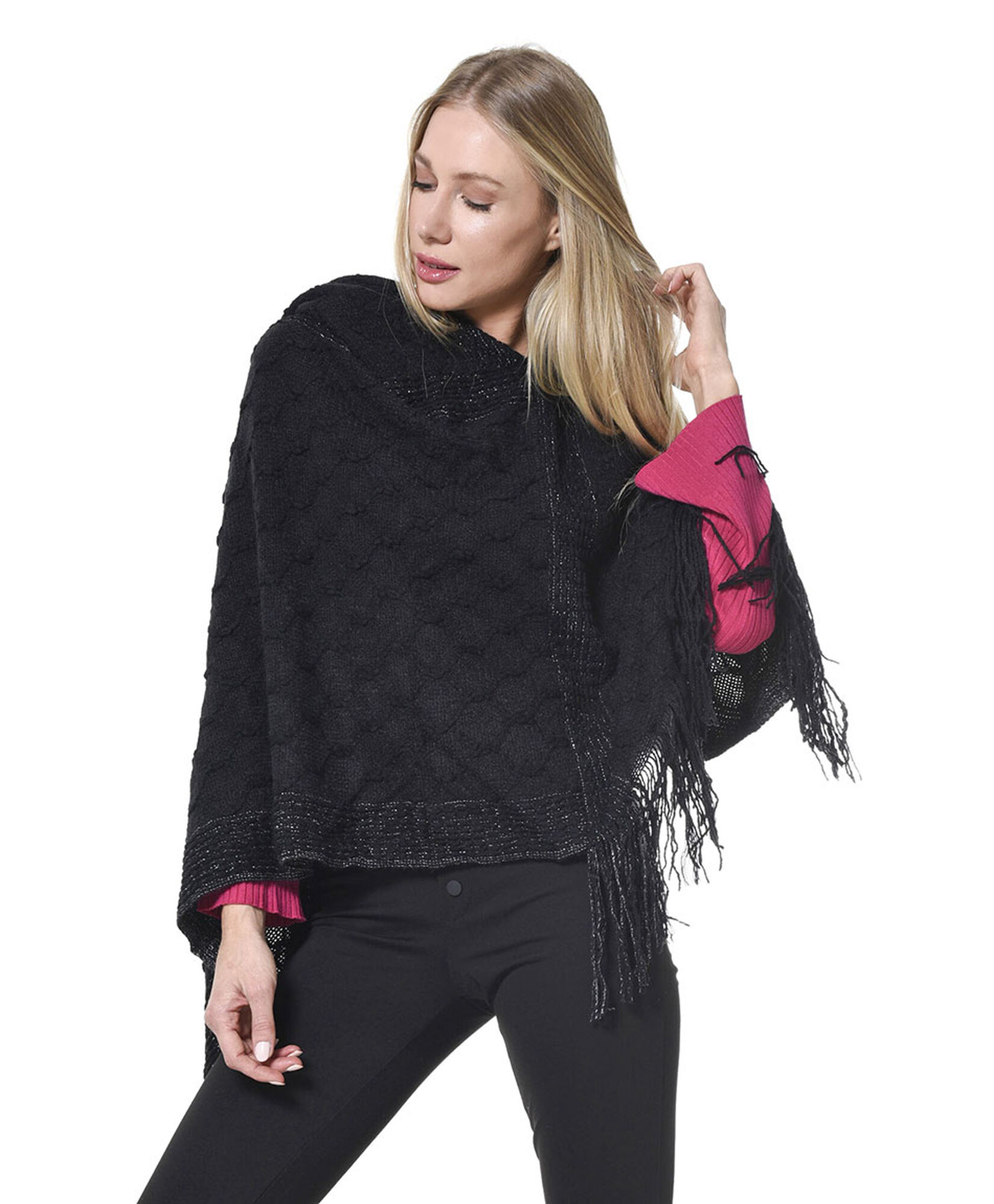 Poncho detalles brillos Poncho detalles brillos