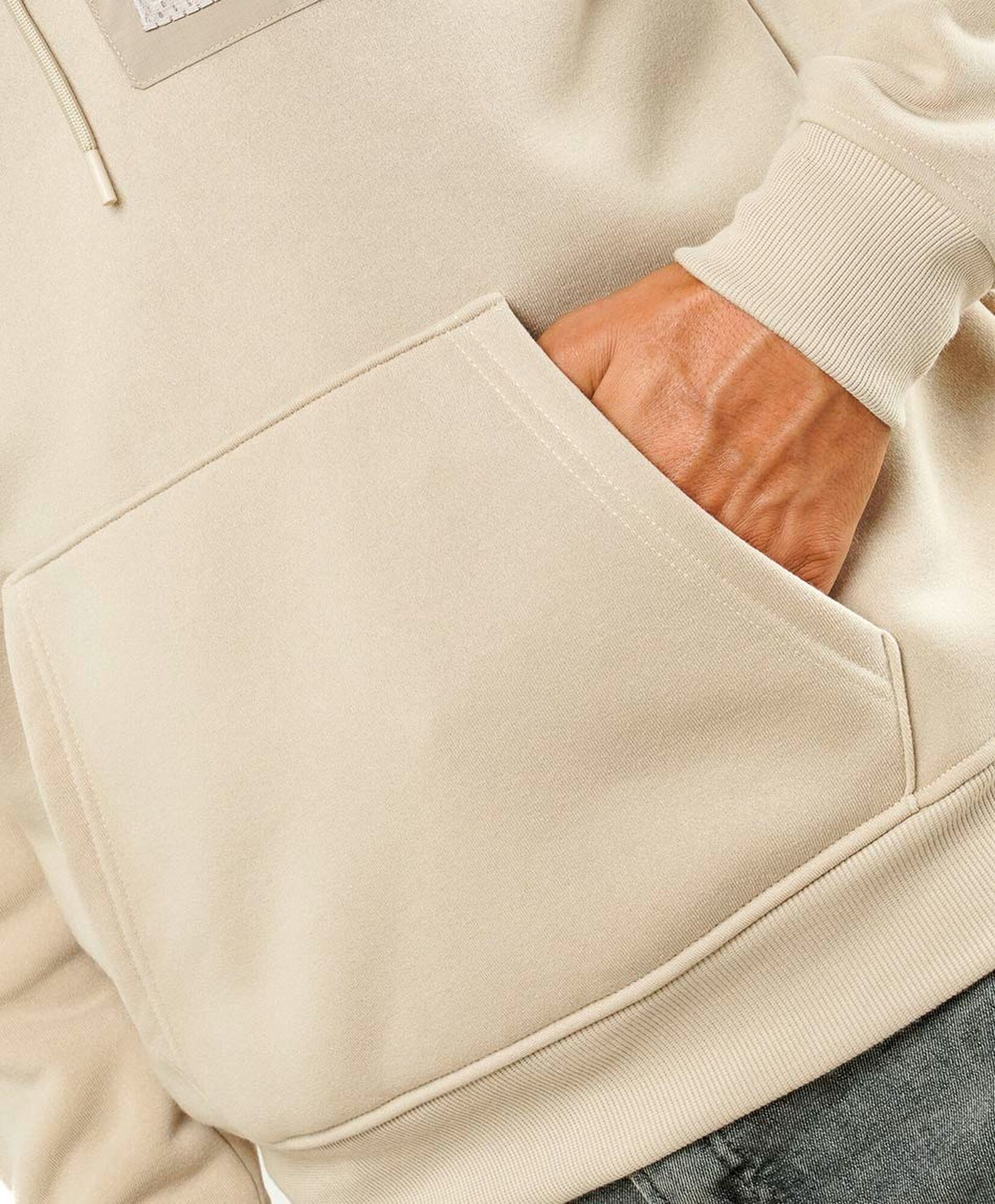 Polerón hombre bolsillo malla Polerón hombre bolsillo malla