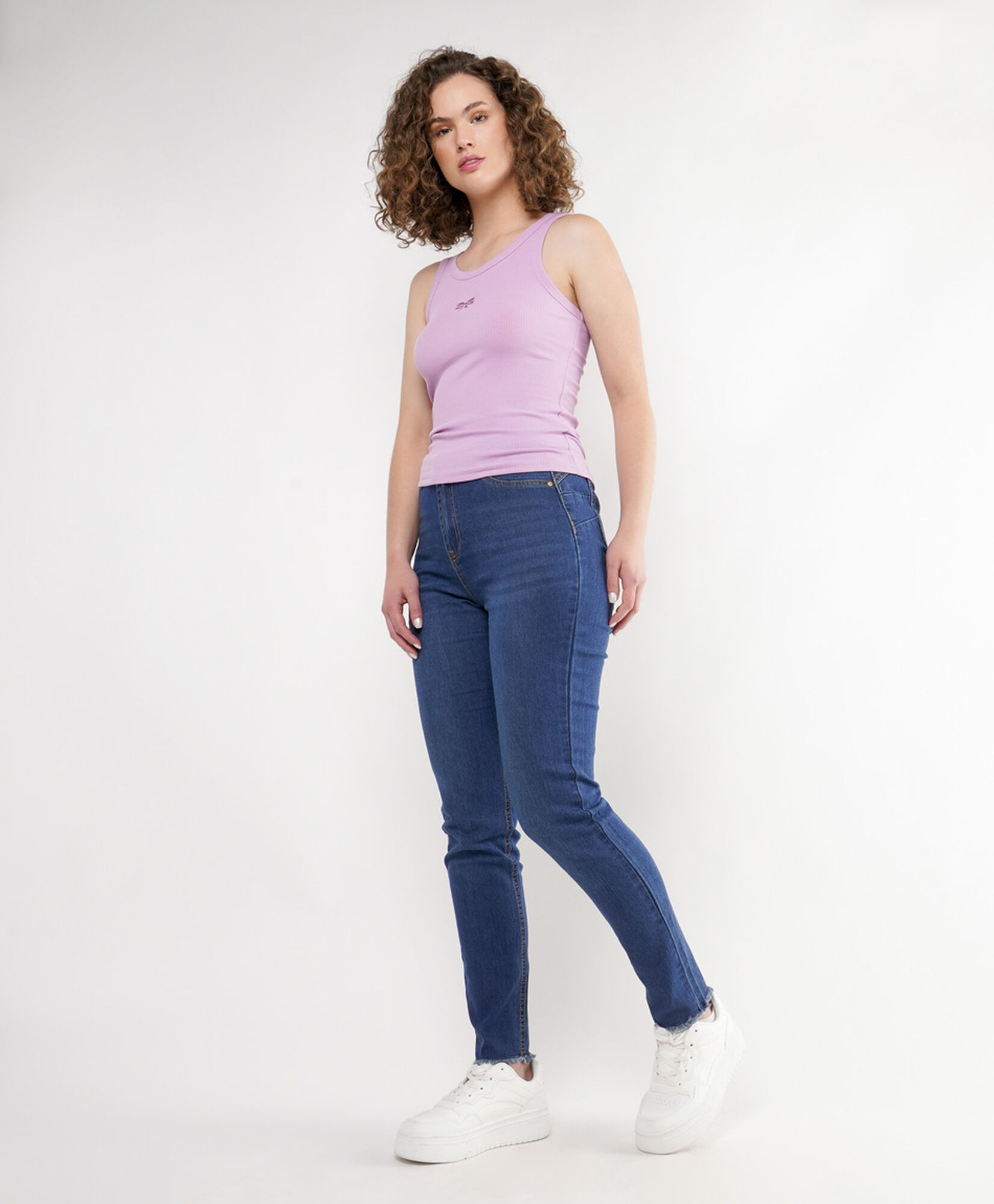 Jeans mujer basta desflecada skinny fit Jeans mujer basta desflecada skinny fit