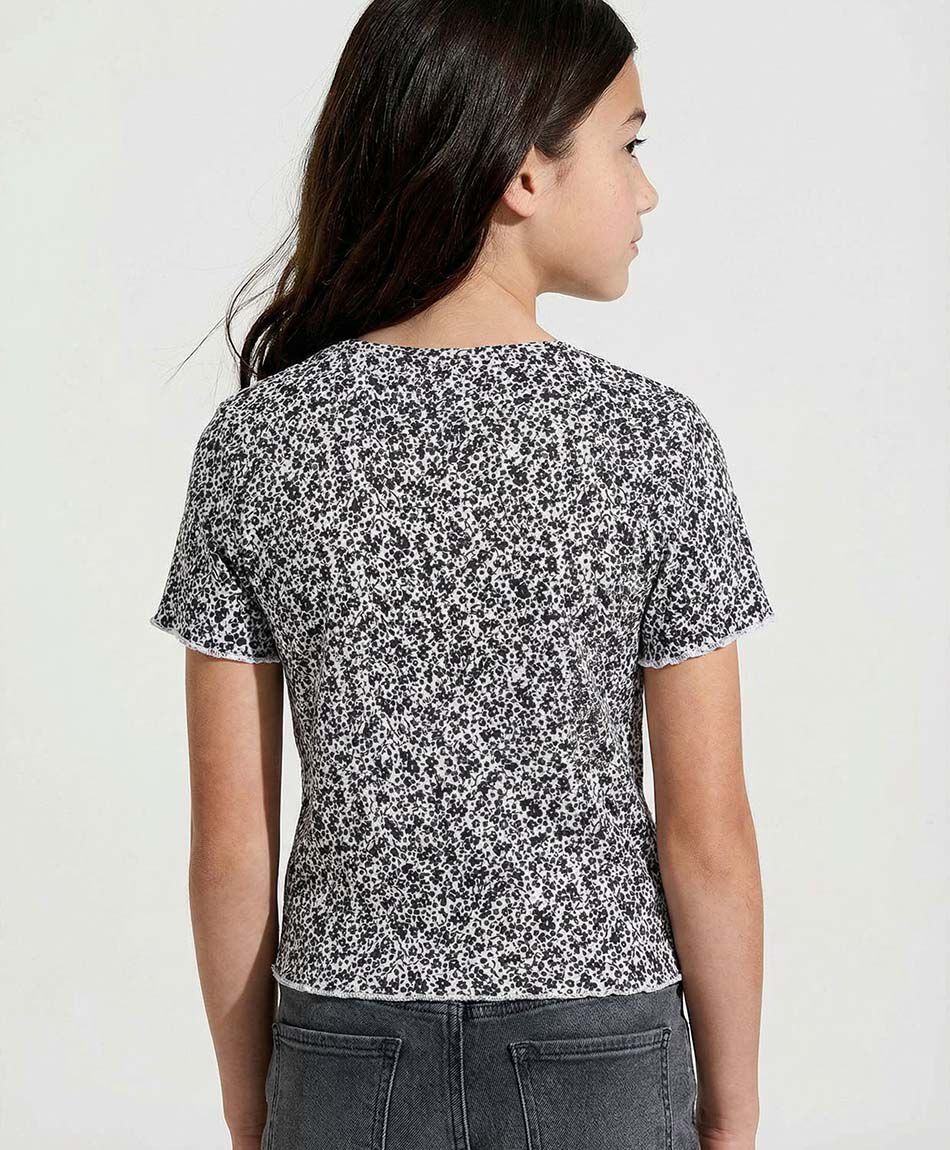 Polera ni&ntilde;a textura floreada