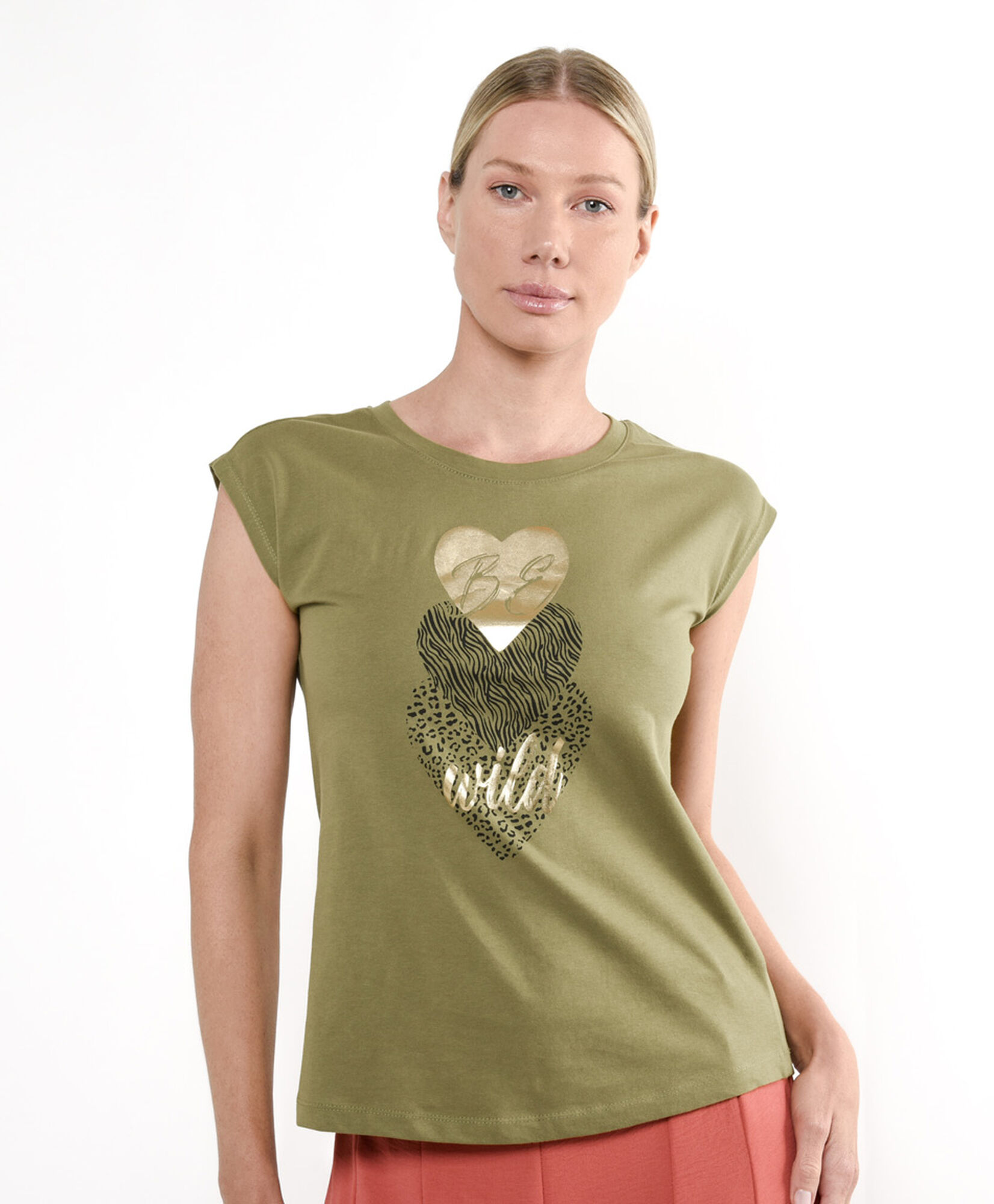 Polera mujer estampado corazones Polera mujer estampado corazones
